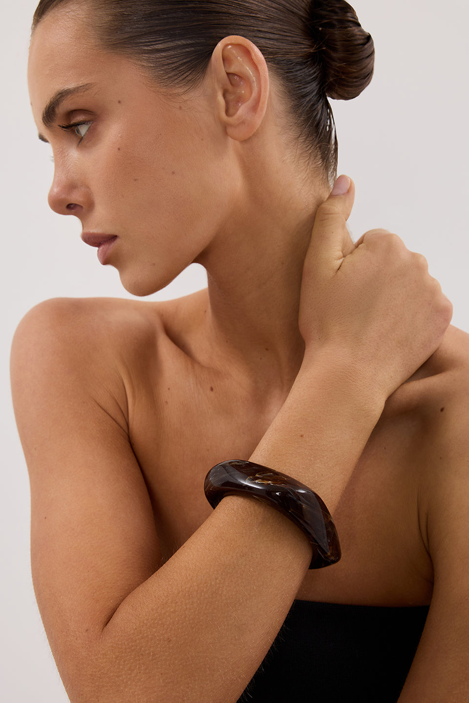 ANNA ROSSI NEED IT NOW BANGLE DARK CHOC