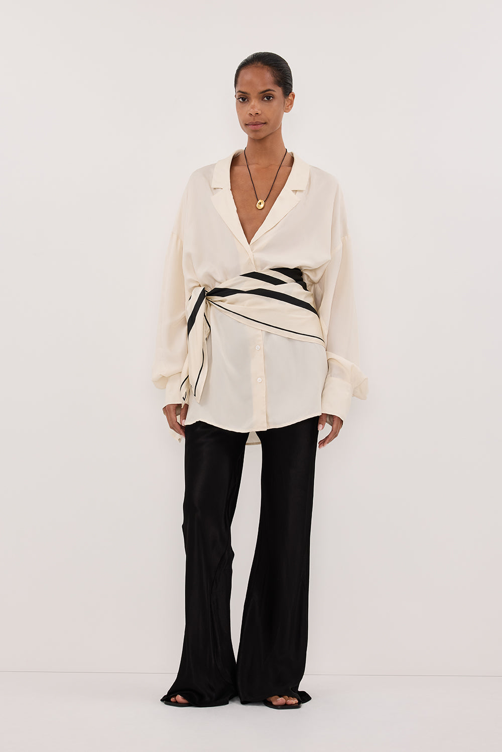 シャツ+ブラウス(長袖+七分) Eaphi bustier line sheer blouse / beige Peri Sheer Shirt - Desert Sand – The Frankie Shop