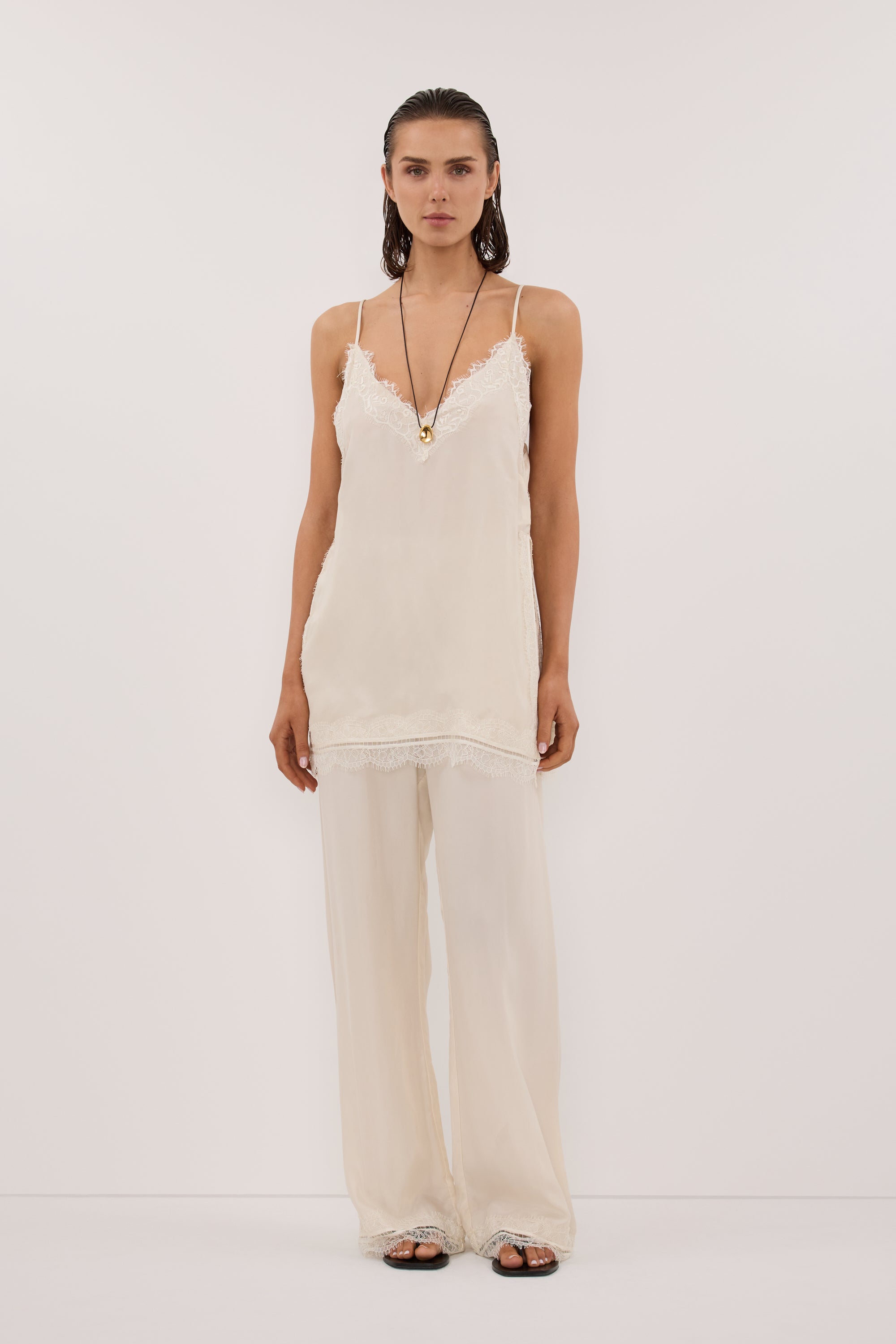トップス Draw Lace 2way Tops sand Lace 2way Tops – draw