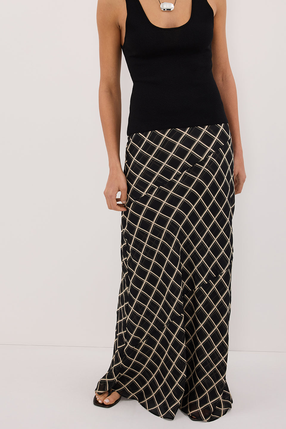 ARLINGTON BLACK MIDI SKIRT