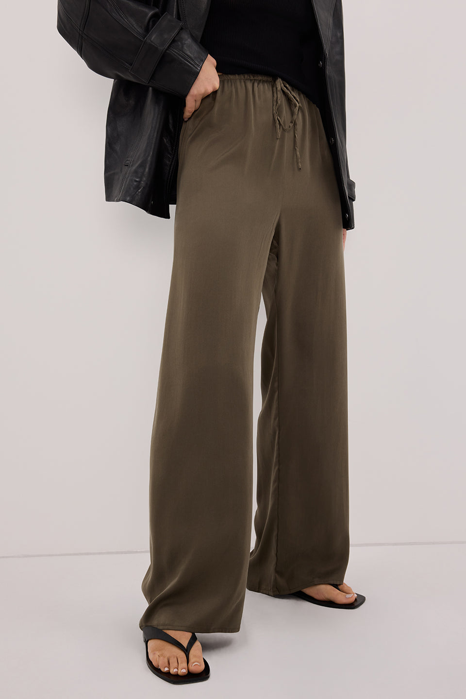 PERCY OLIVE SILK PANT