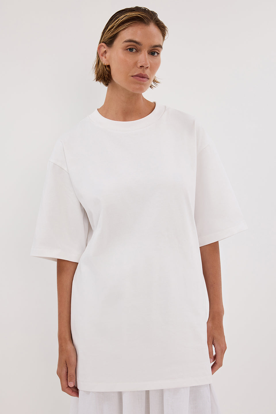 NOAH WHITE LONGLINE TEE