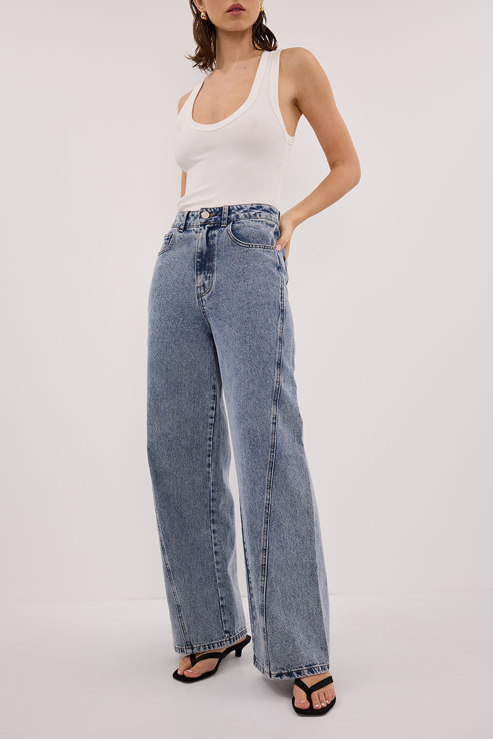 CARSON MID BLUE WIDE LEG JEAN