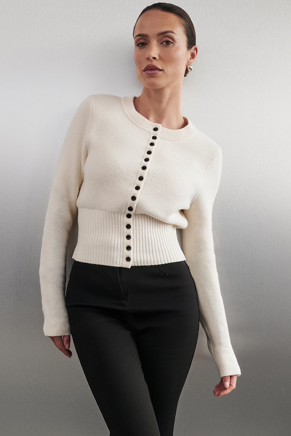 IRIS IVORY CREW KNIT CARDIGAN – DISSH