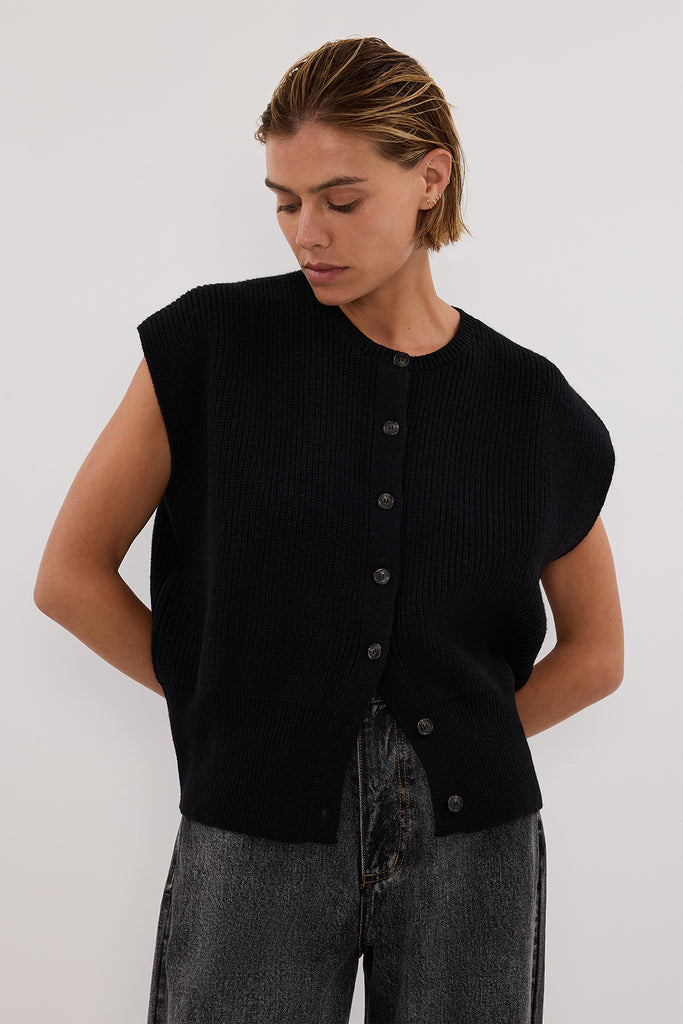 KATE BLACK KNIT VEST | Dissh