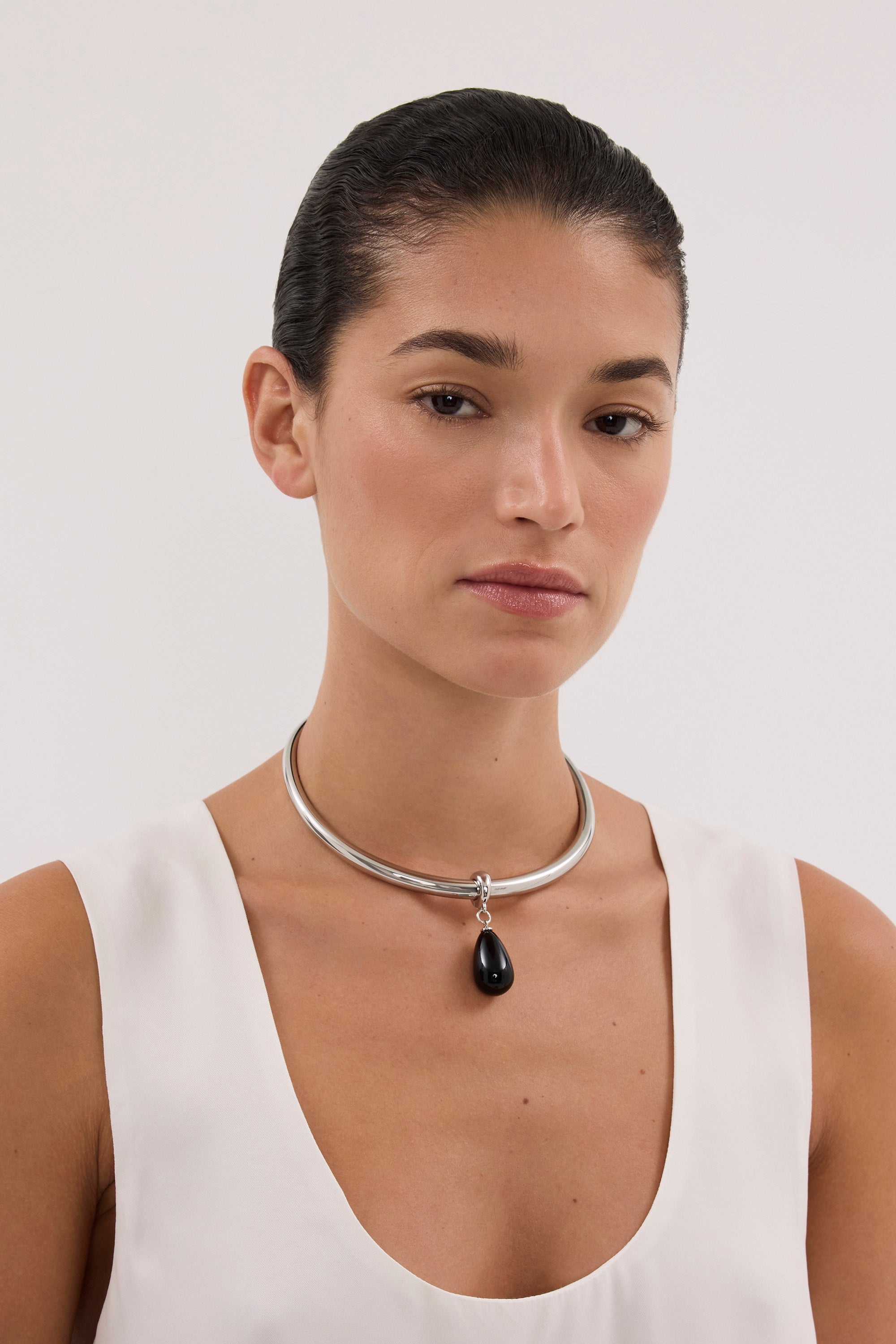 ANNA ROSSI SLIDE ON DROPLET NECKLACE