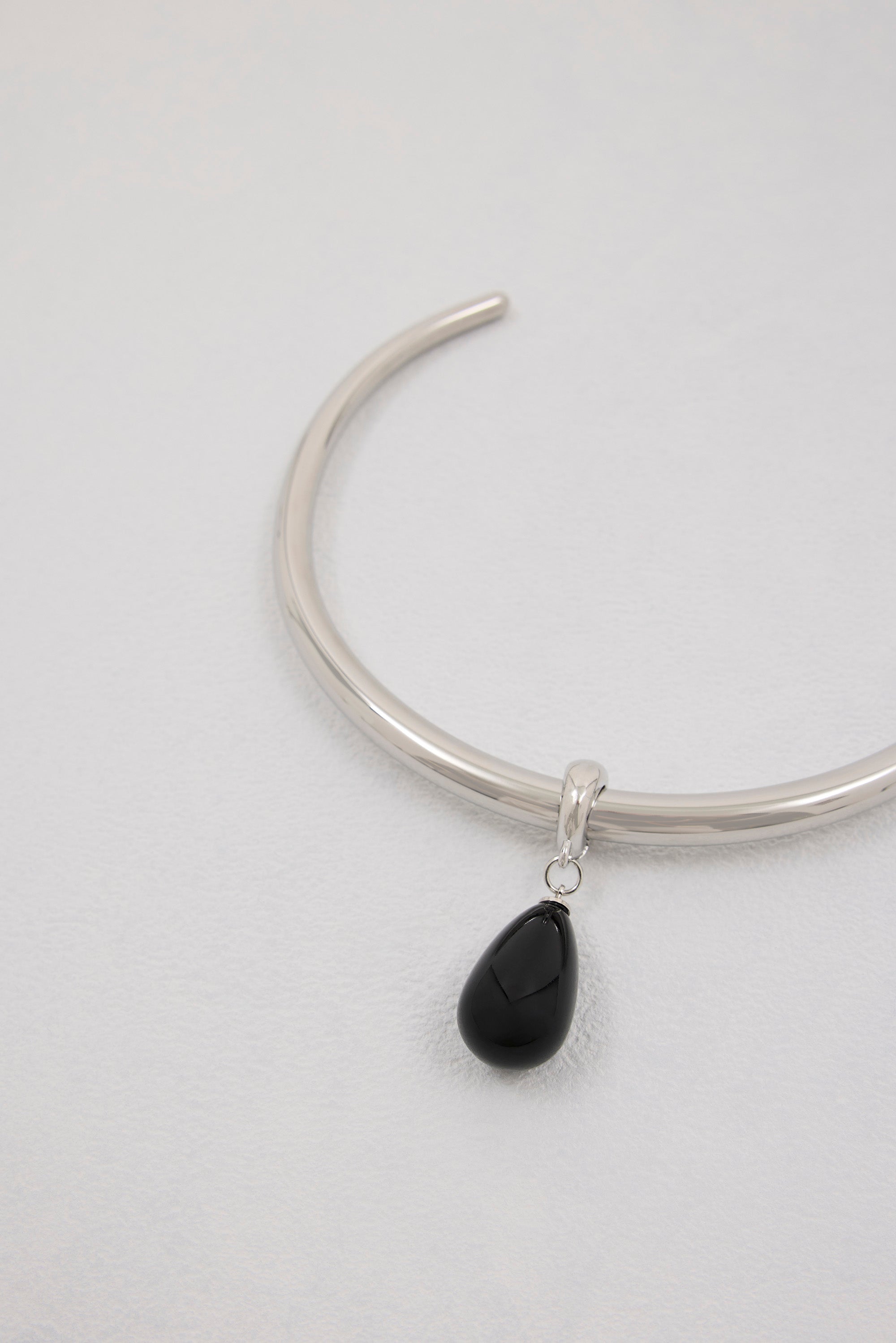 ANNA ROSSI SLIDE ON DROPLET NECKLACE
