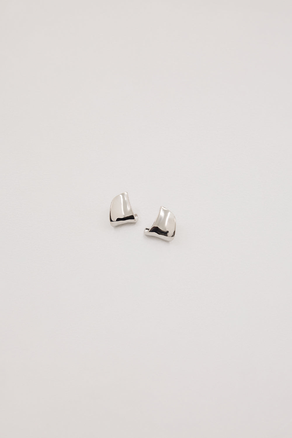 ANNA ROSSI VEIL EARRING RHODIUM SILVER