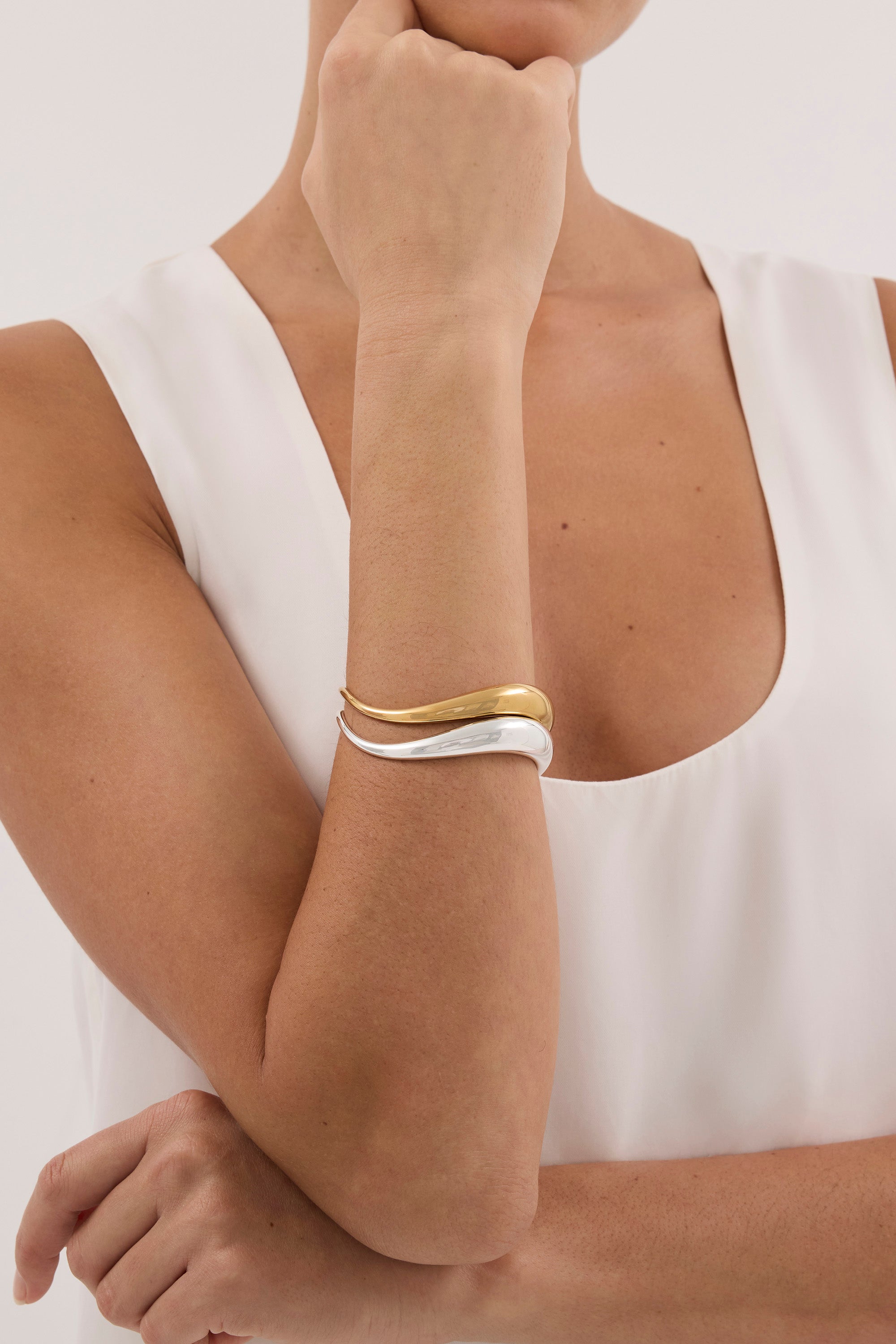ANNA ROSSI WAVE GOLD BANGLE CUFF