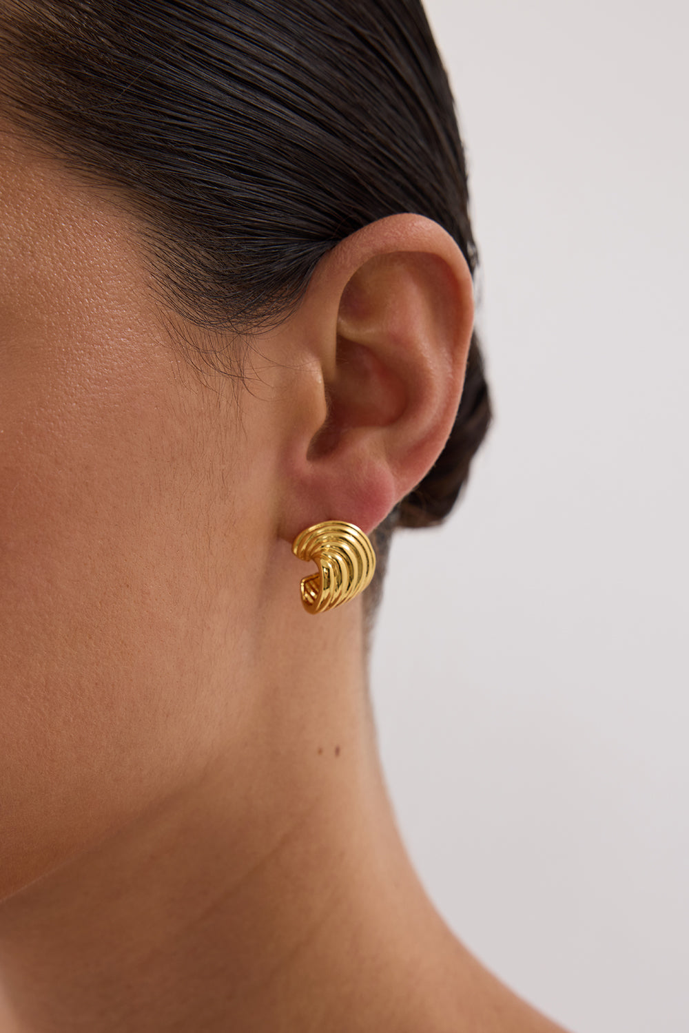 AMBER SCEATS KONA EARRING GOLD