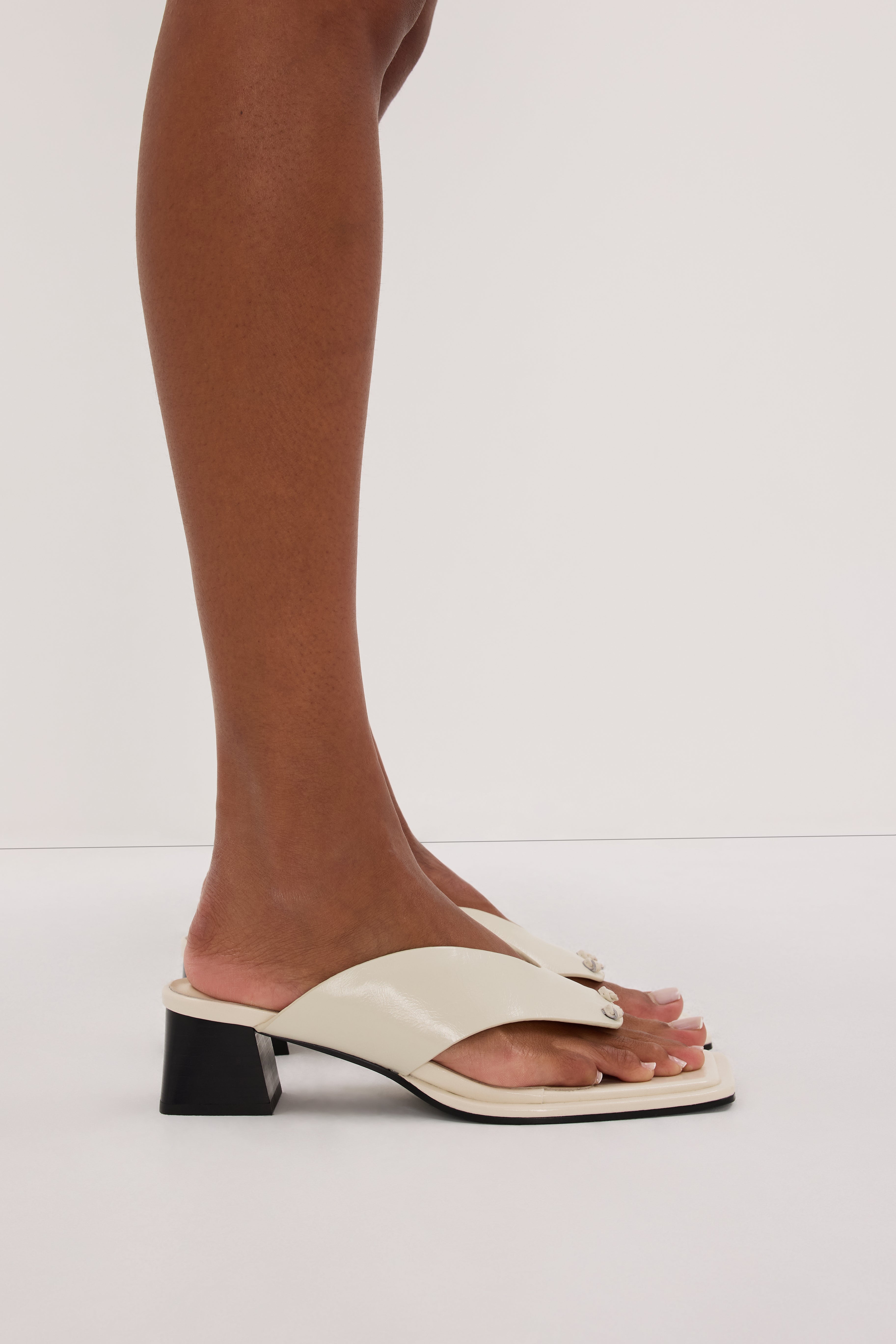 ALIAS MAE ALINA HEEL BONE