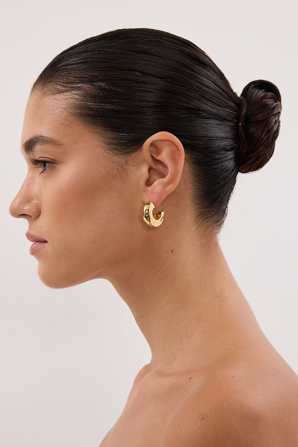 F+H GOLD HAMMERED CHUBBY HOOPS