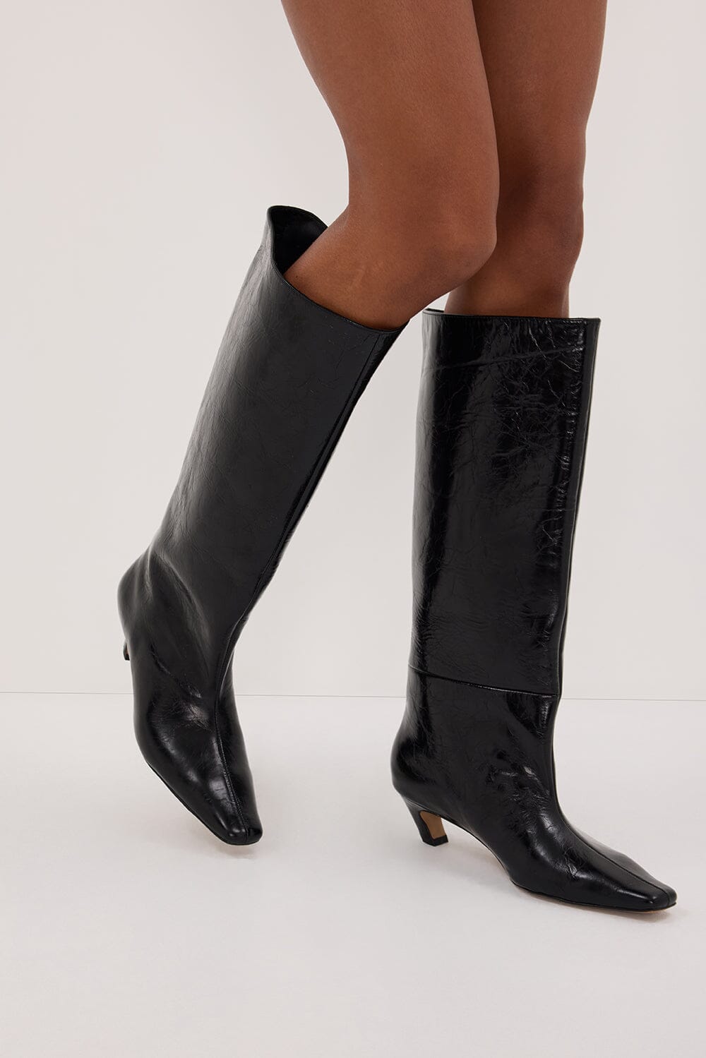 ALIAS MAE CRAWFORD OILY BLACK BOOT