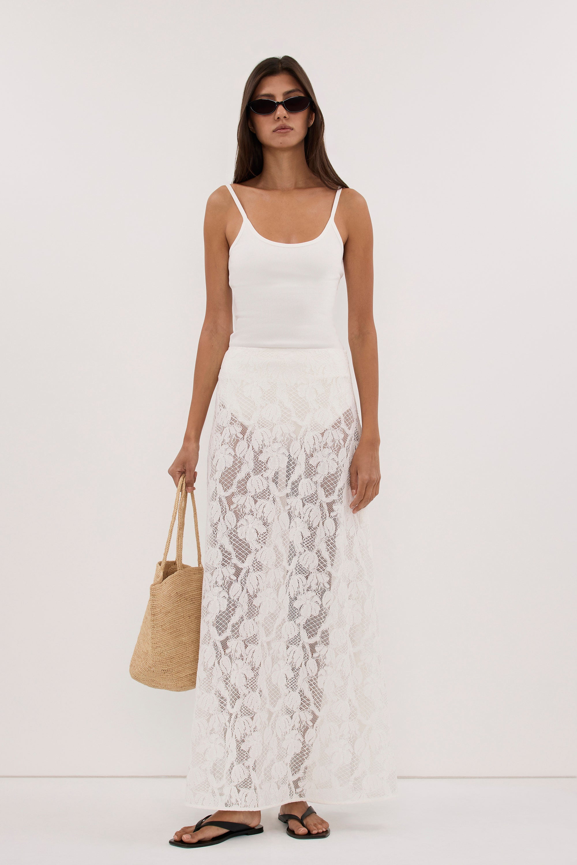 LUCINE WHITE LACE SKIRT – DISSH