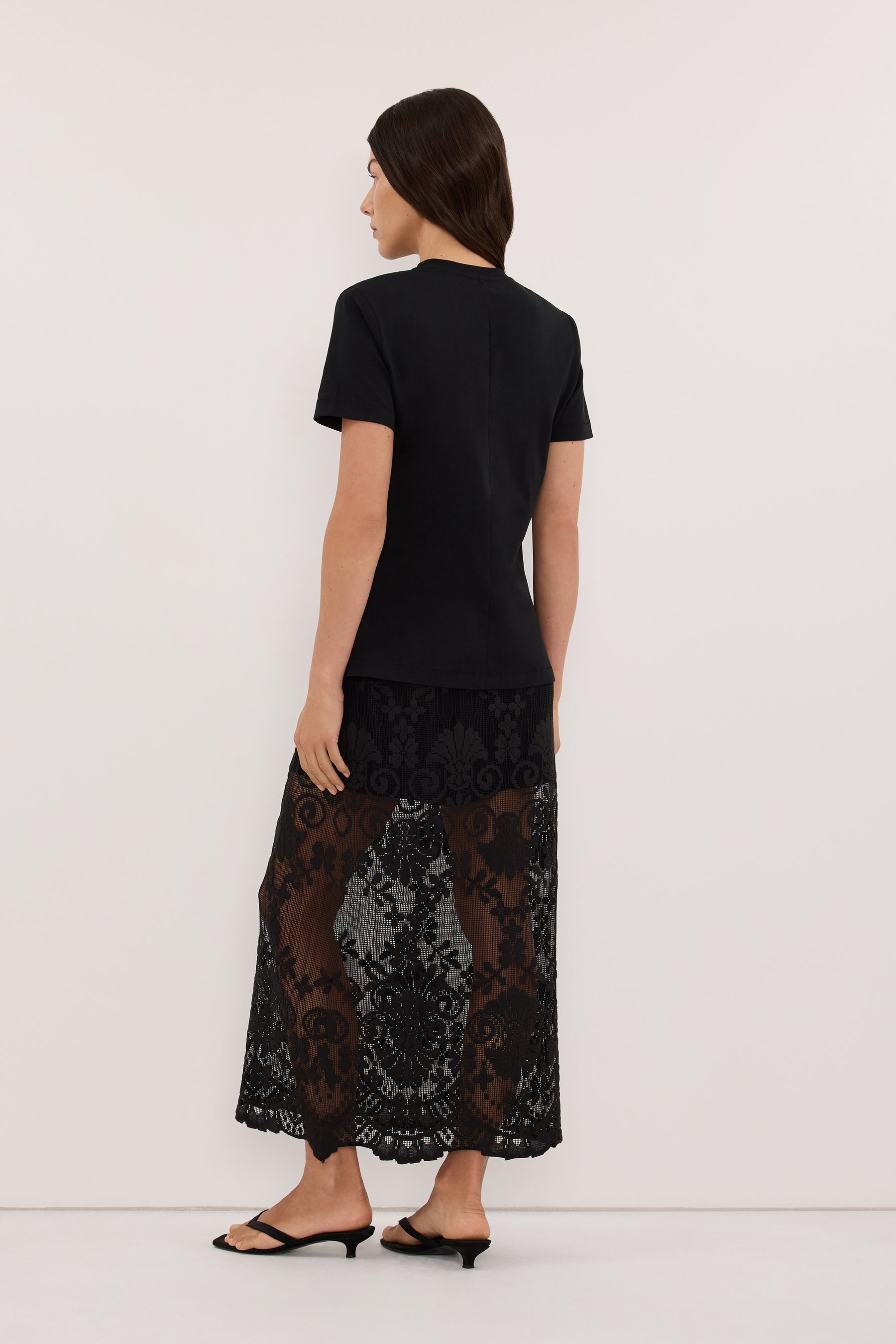 REINA BLACK LACE SKIRT – DISSH