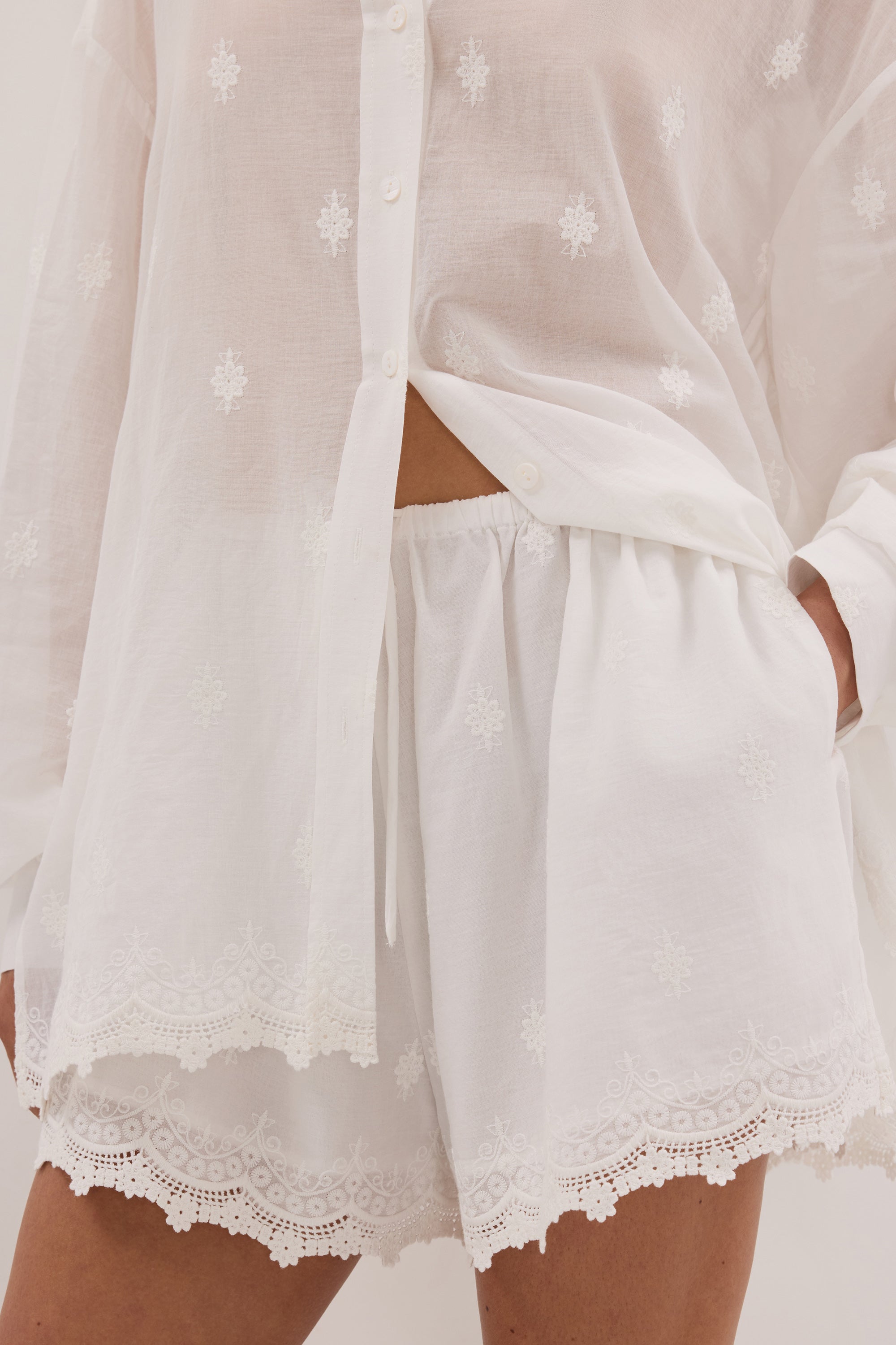 SIERRA WHITE COTTON SHORT - PRE ORDER