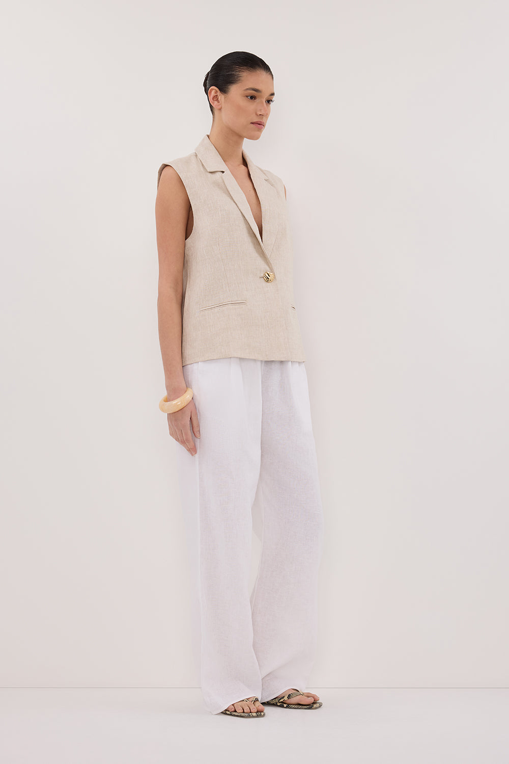 SELAH NATURAL LINEN SLEEVELESS VEST