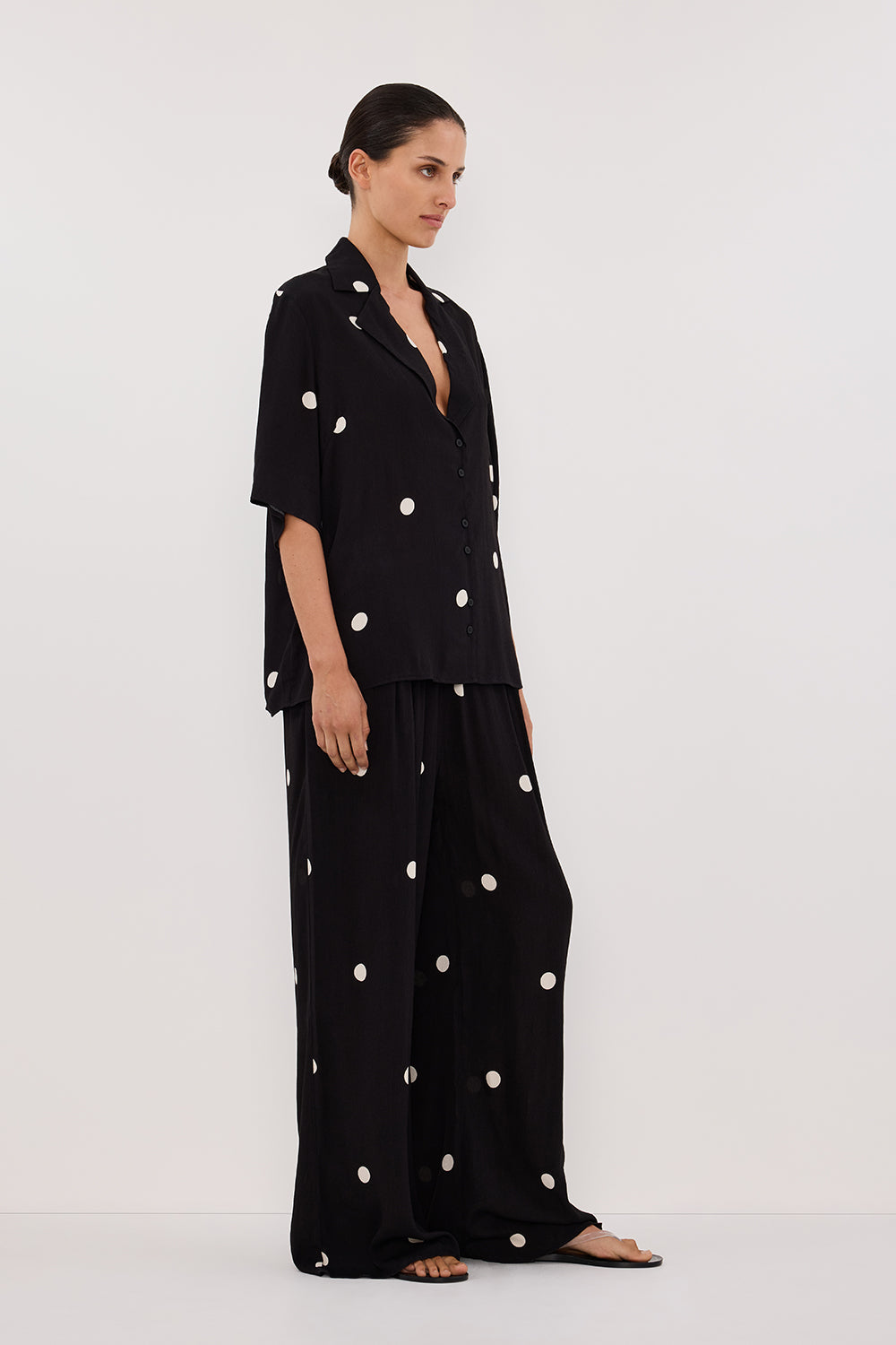 LAURA SPOT SHORT SLEEVE SHIRT