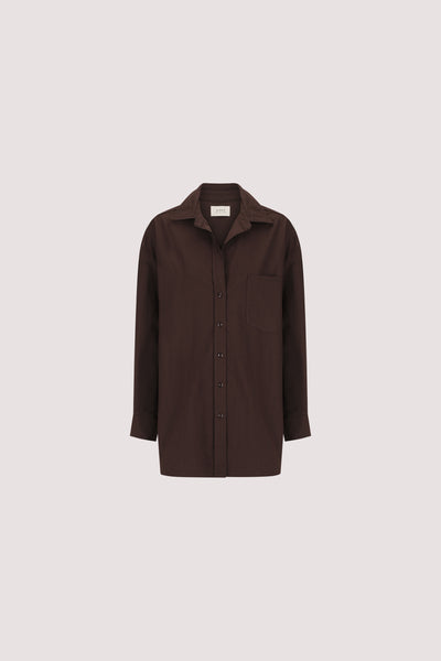 Aude wearing RHEA 2.0 BURNT CHOC OVERSIZED COTTON SHIRT