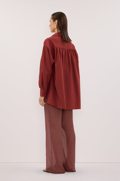 Stas wearing RHEA 2.0 SAHARA OVERSIZED COTTON SHIRT