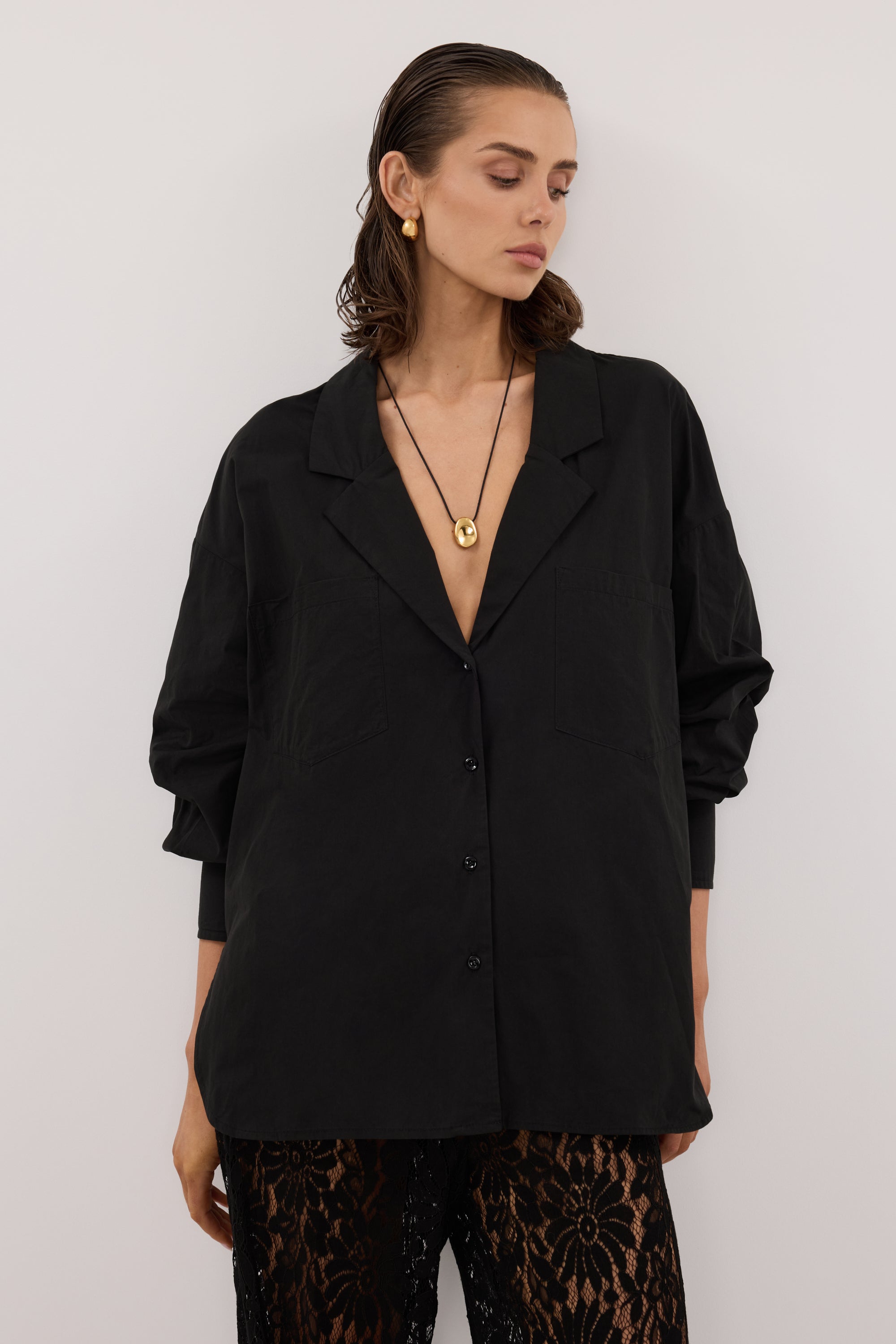 とも irene Pointed Collar Shirt ブラウス IRENE BLACK NOTCH COLLAR SHIRT – DISSH