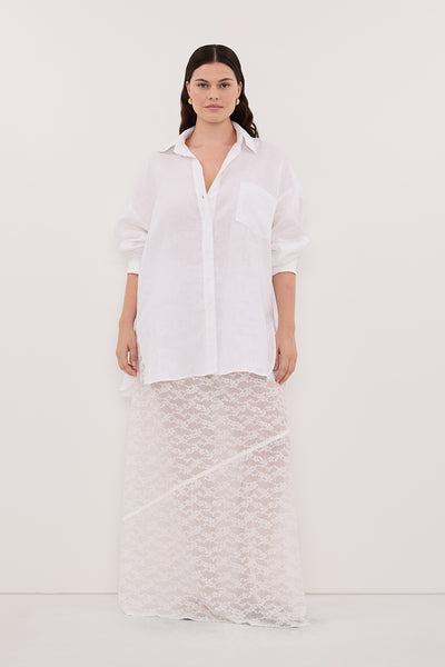 Jasmine wearing ELLIS WHITE LONG SLEEVE LINEN SHIRT