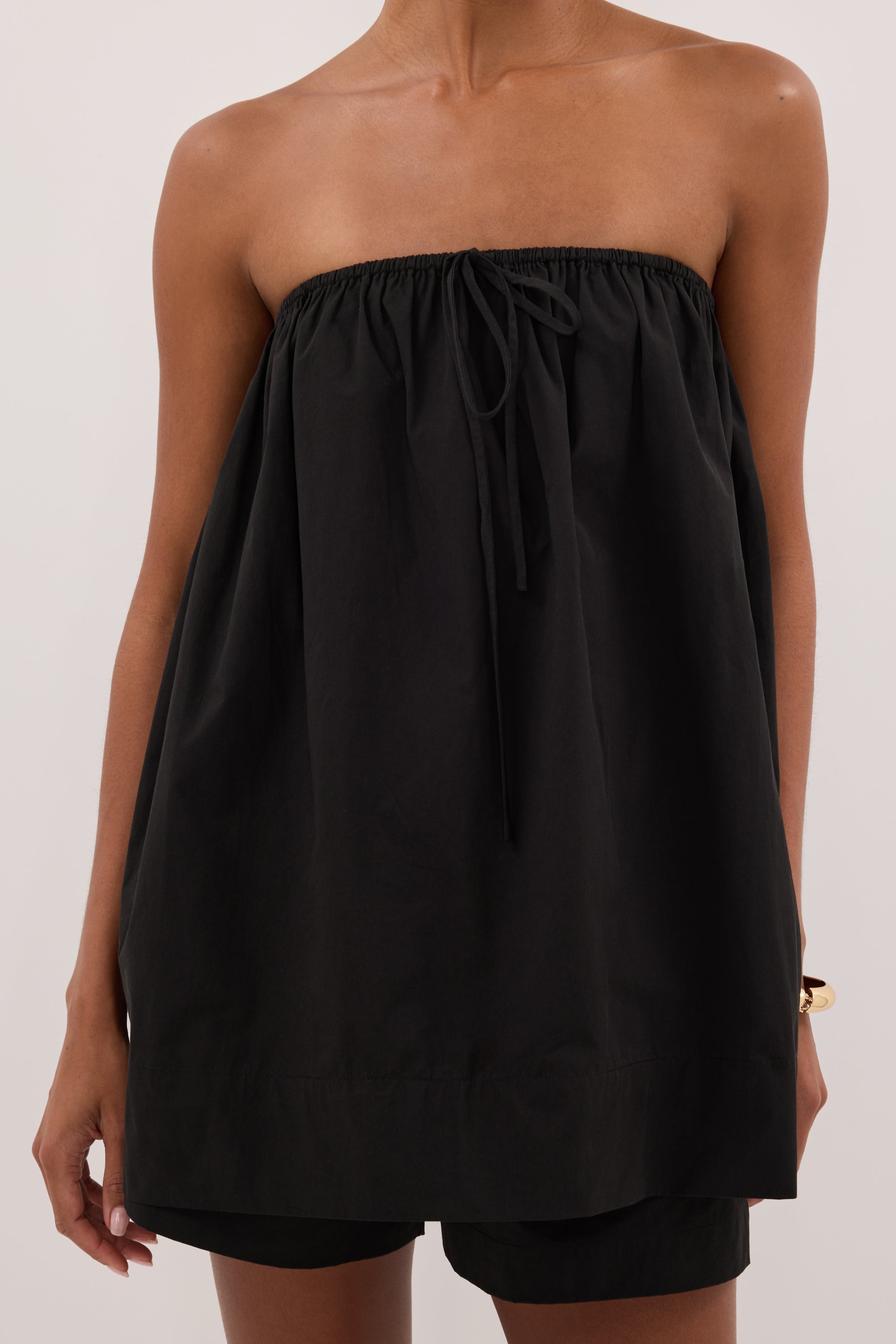 SOMMER BLACK STRAPLESS POPLIN TOP