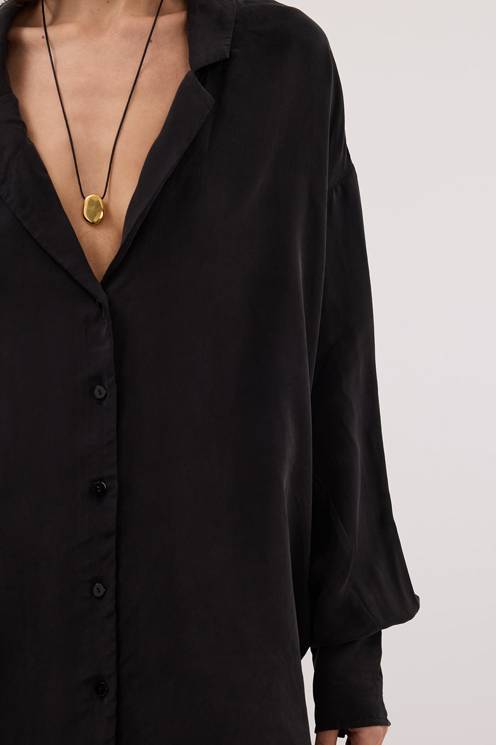 LUCILLE BLACK LONG SLEEVE CUPRO SHIRT