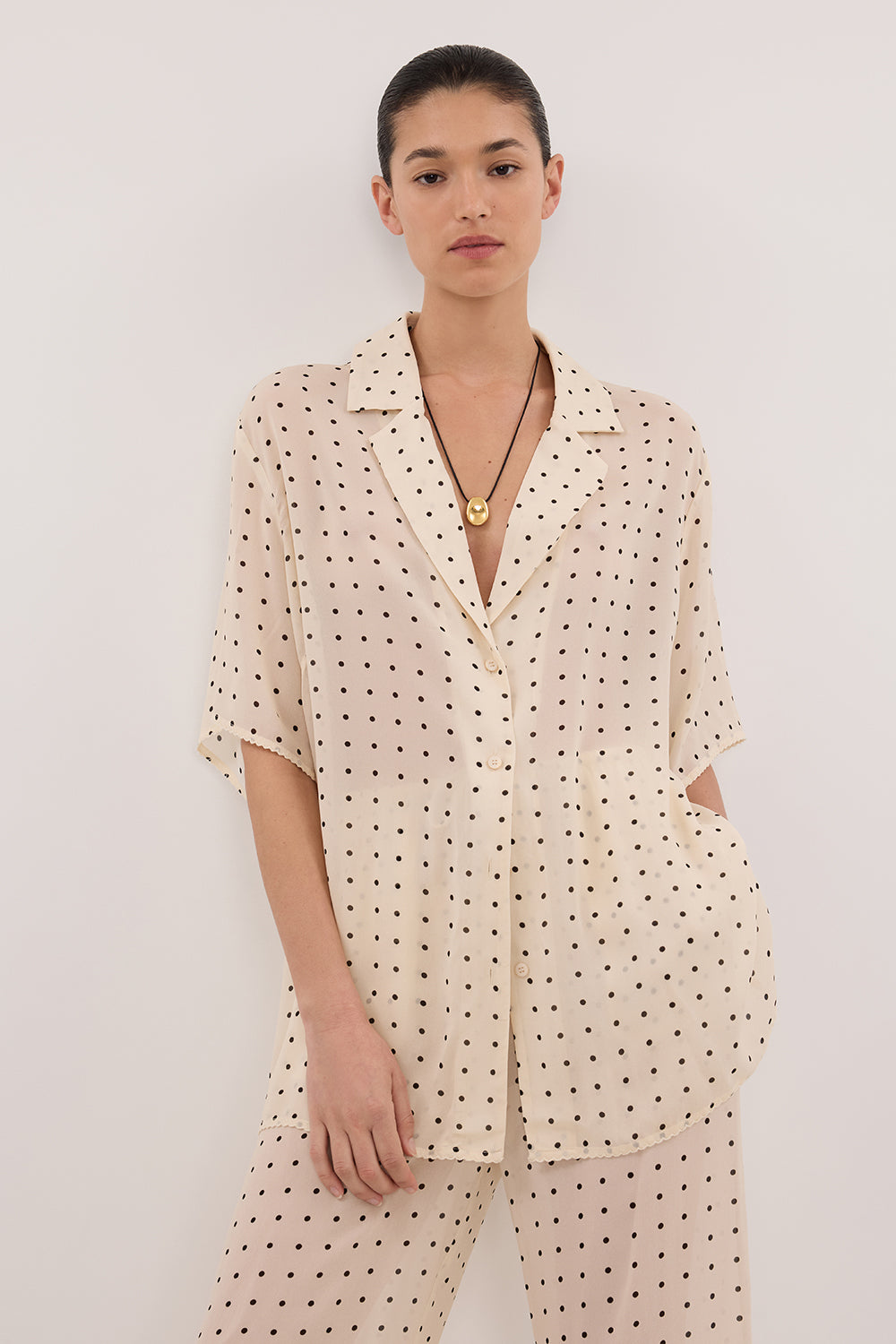VANESSA SANDSTONE OVERSIZED SHORT SLEEVE RESORT SHIRT