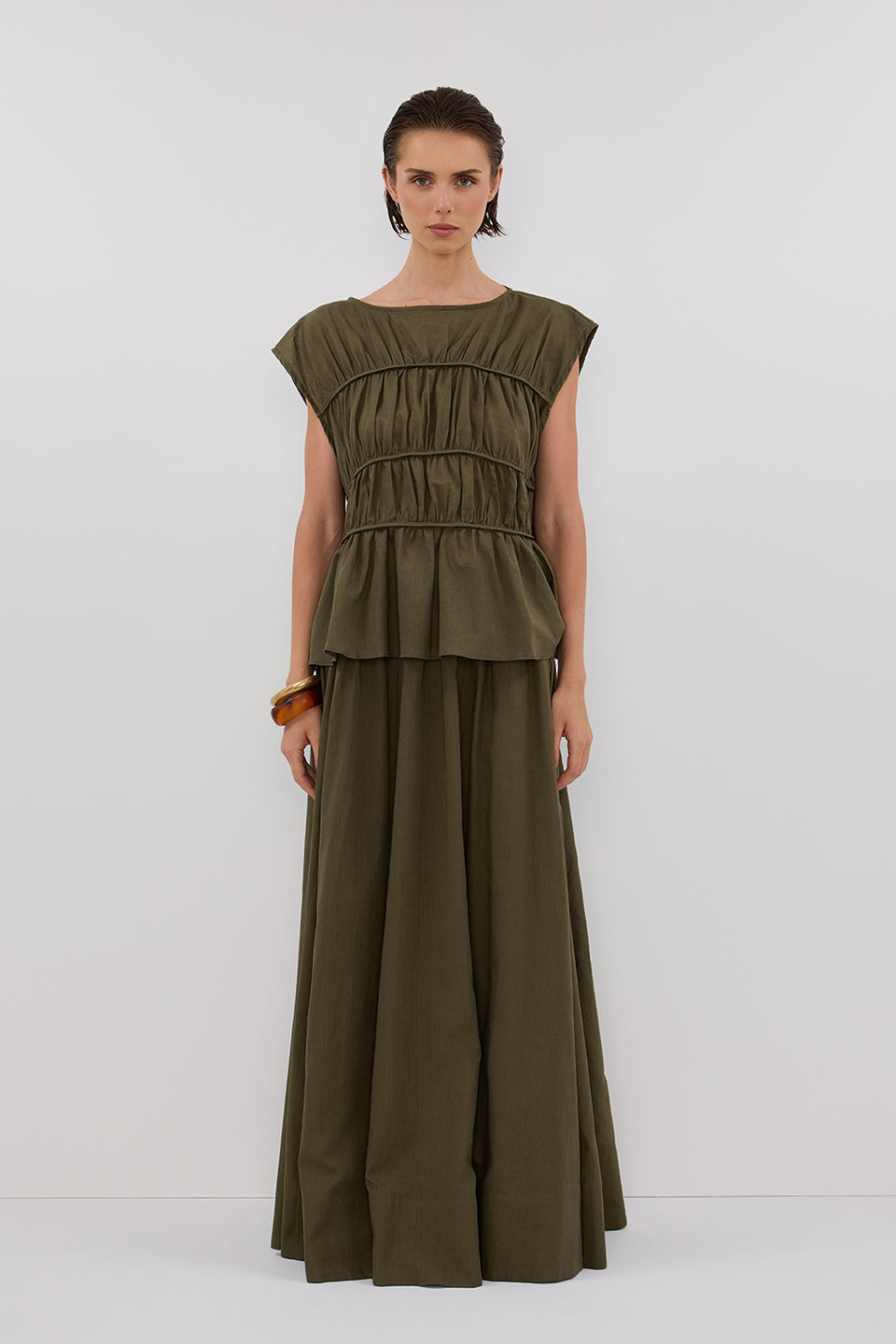 FLYNN OLIVE LINEN BLEND TIERED TOP