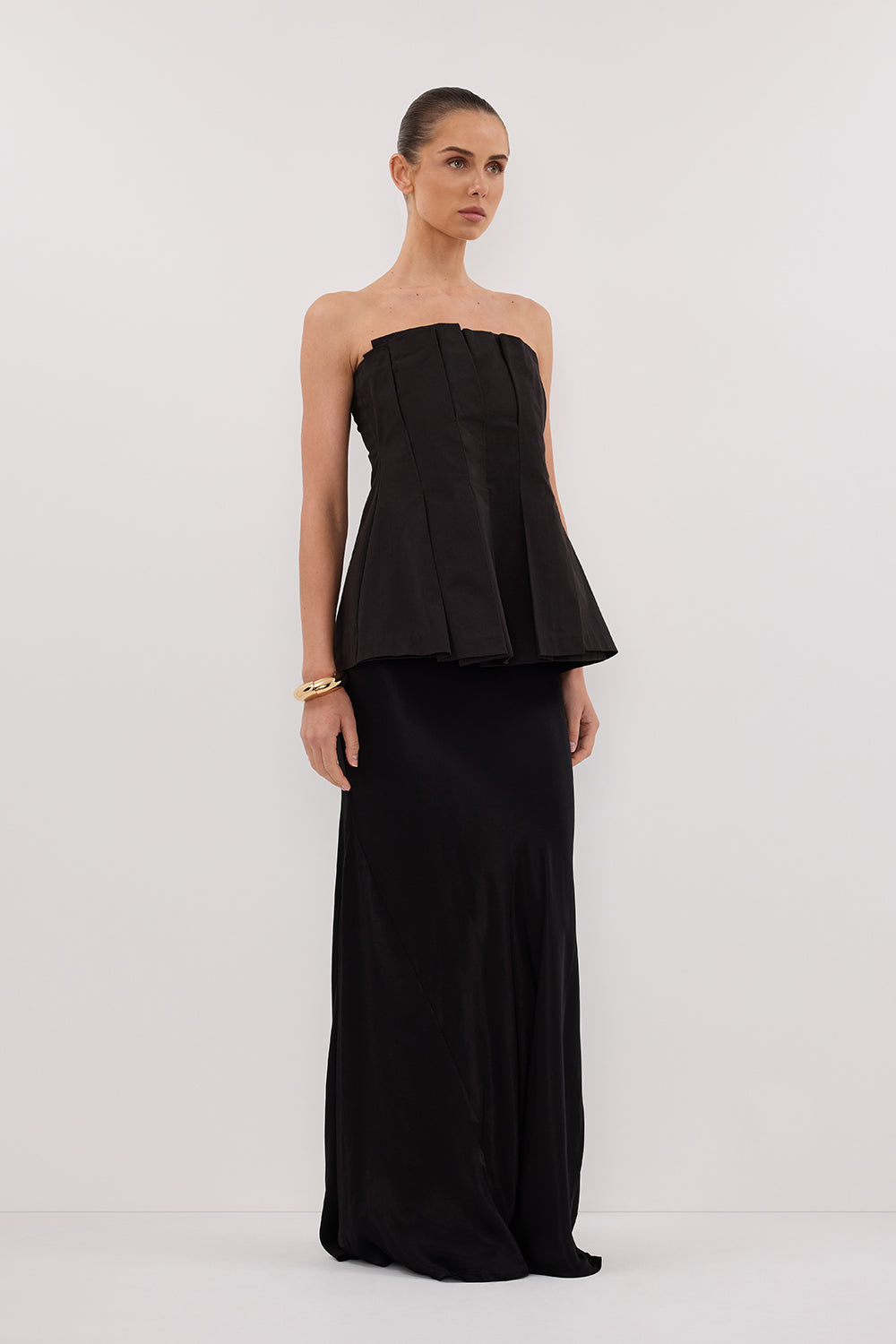 DFS04475BK.600_12.jpg?v=