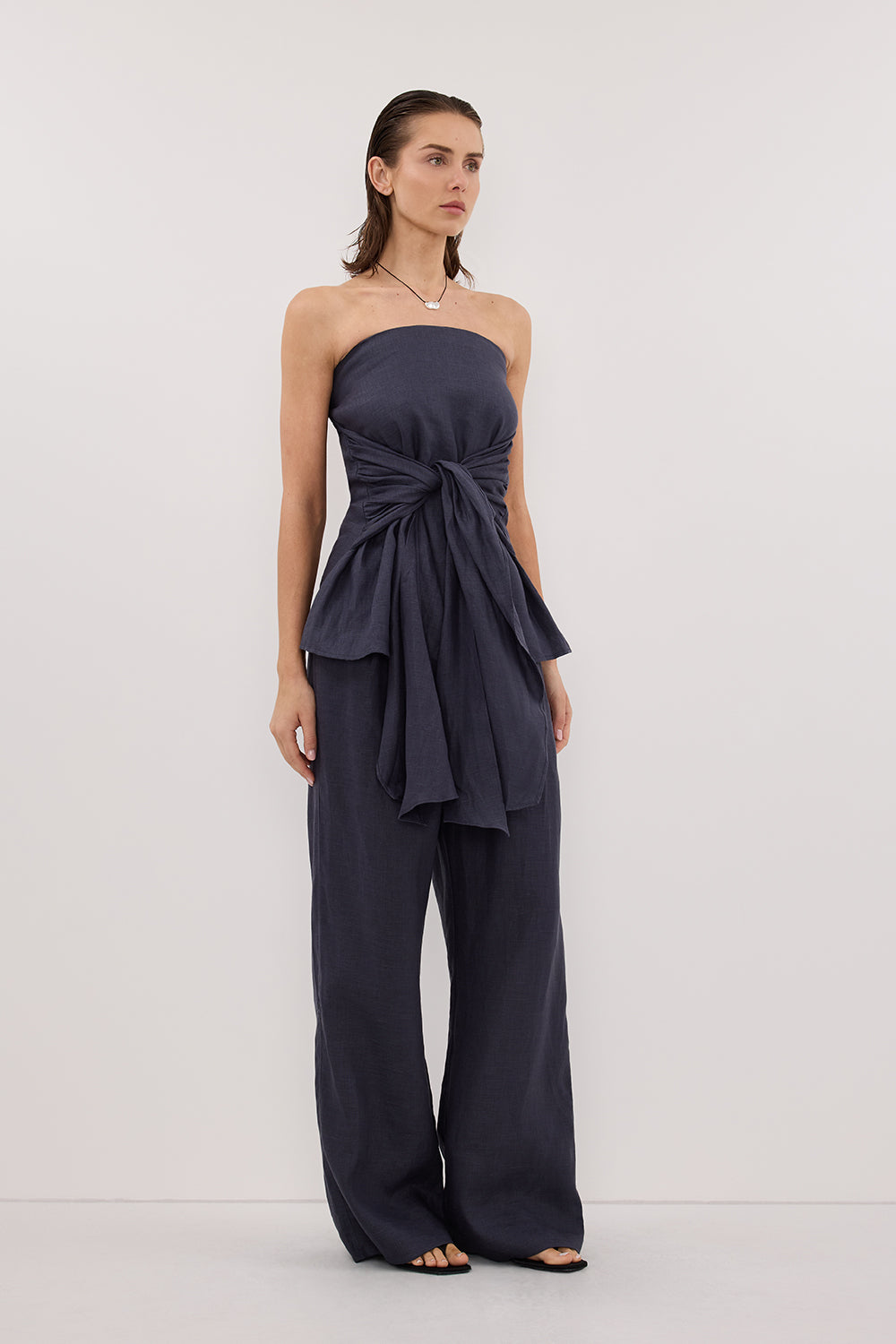 PIPPY INDIGO LINEN STRAPLESS TOP
