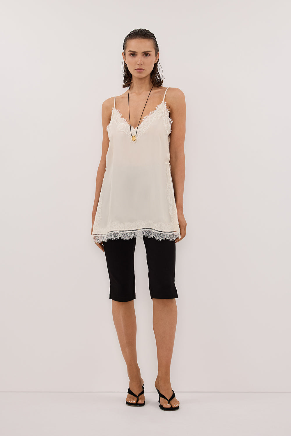 ANDREA SANDSTONE SLEEVELESS LACE CAMI TOP