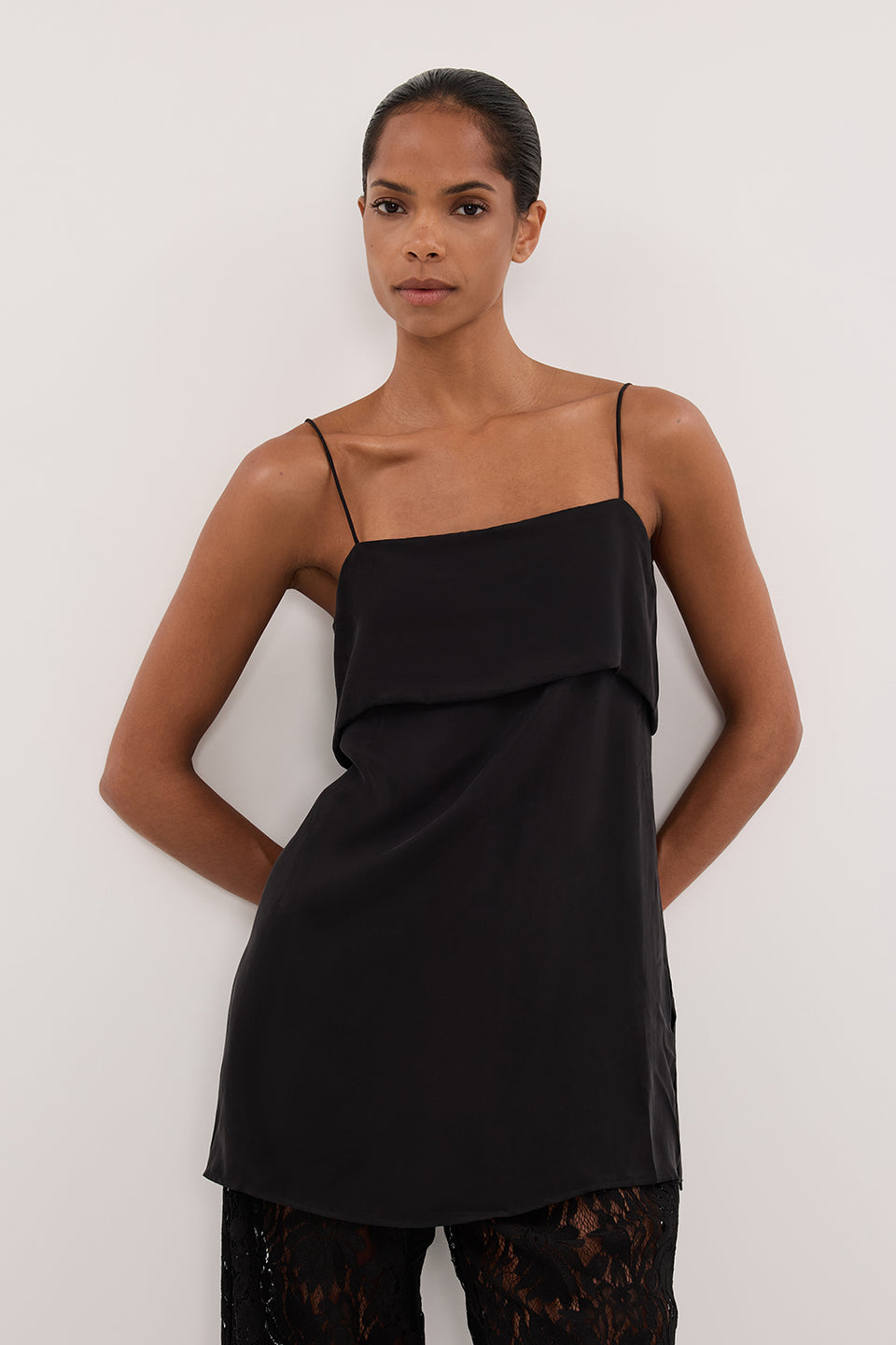 IDA BLACK SLEEVELESS FOLDOVER CAMI TOP