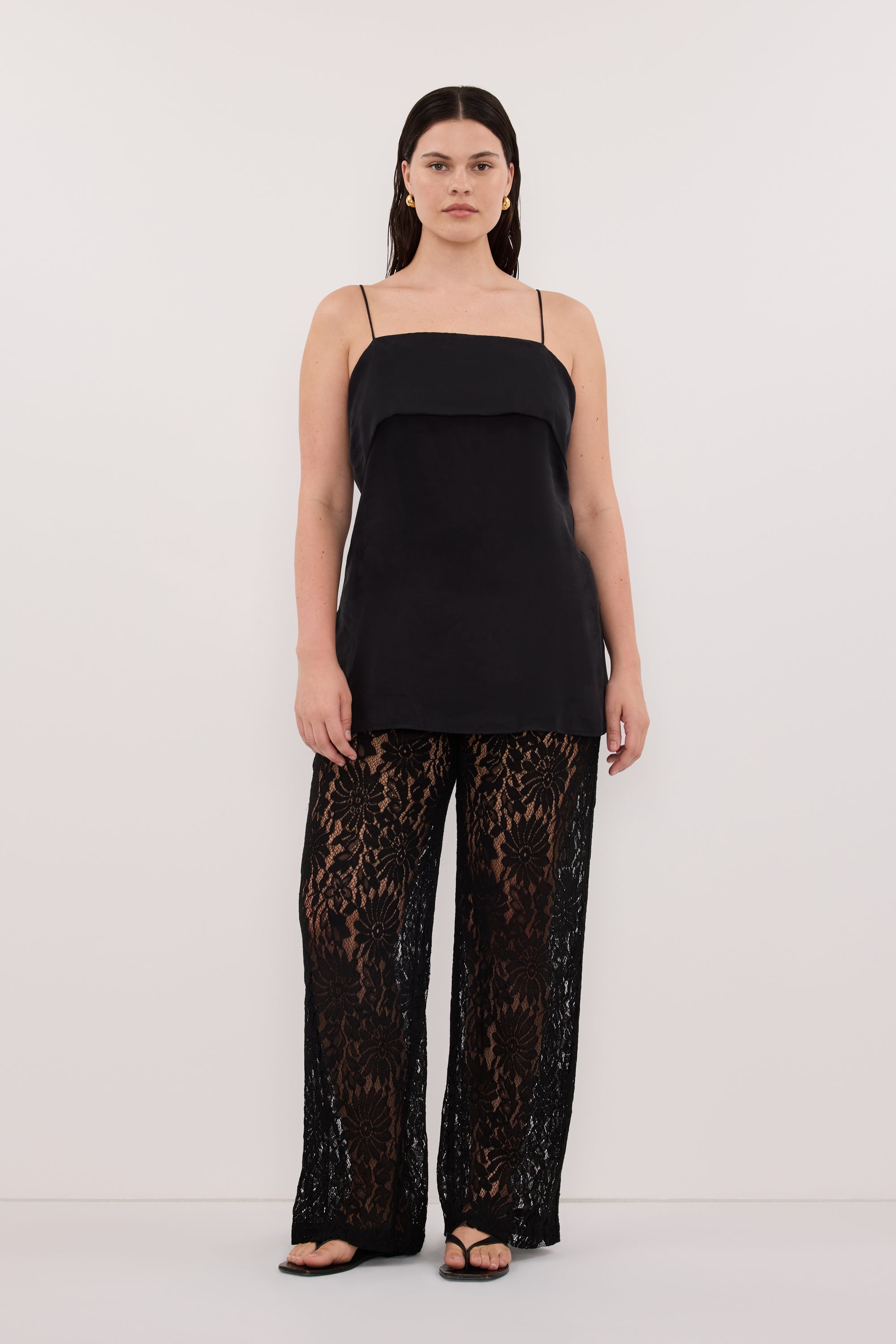 IDA BLACK SLEEVELESS FOLDOVER CAMI TOP