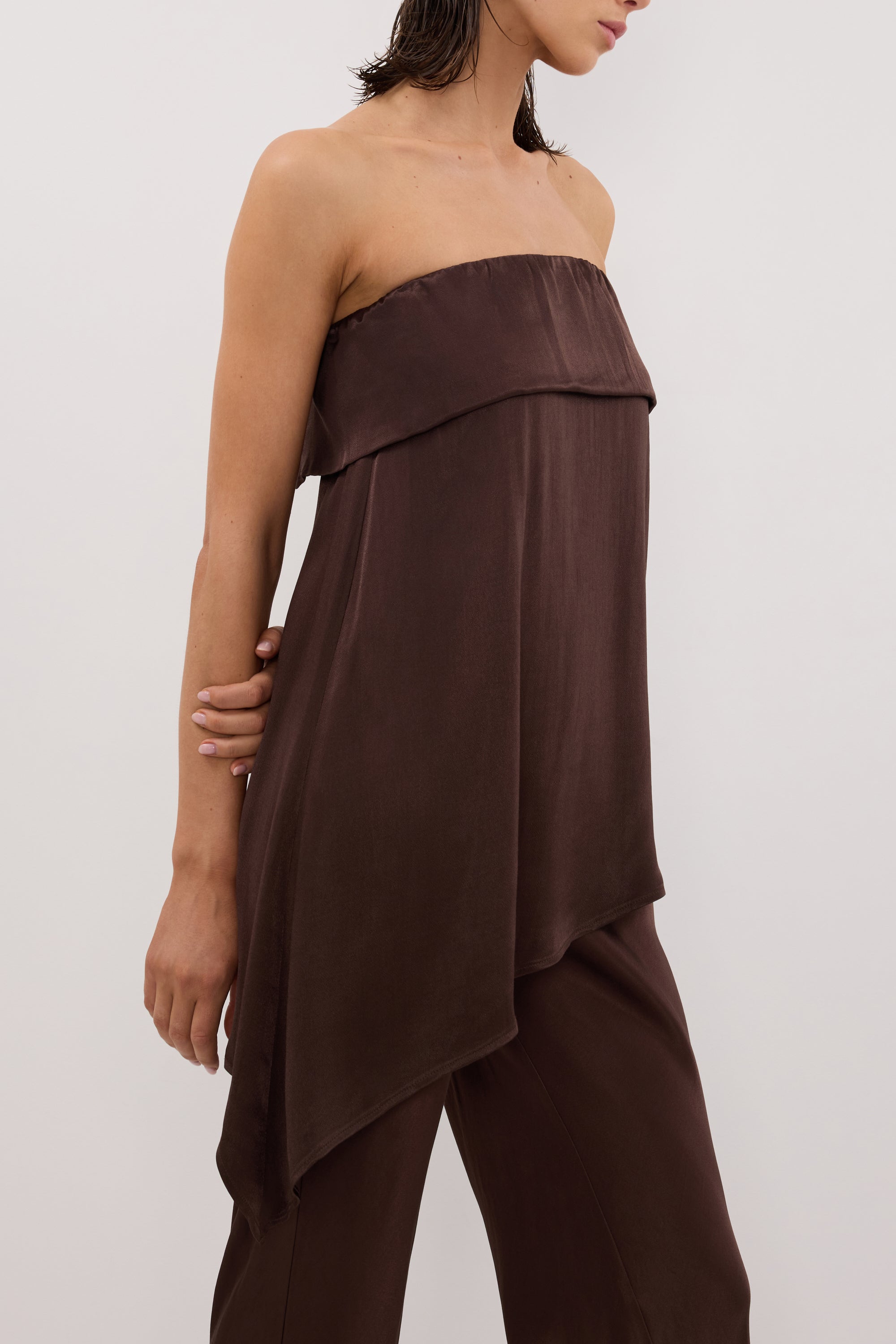 SANDER BITTER CHOC STRAPLESS SATIN TOP