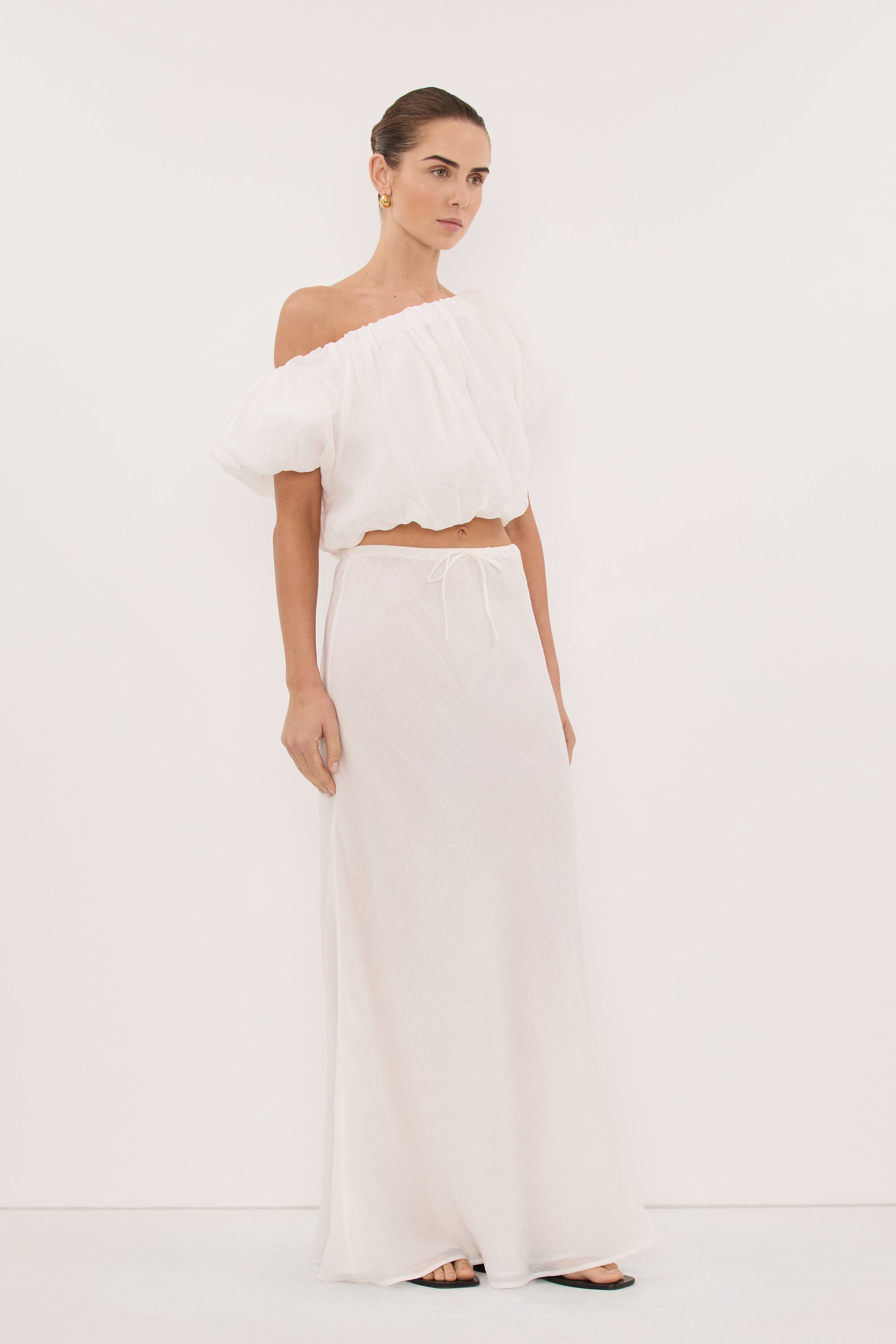 ARLO WHITE RAMIE OFF SHOULDER BUBBLE TOP