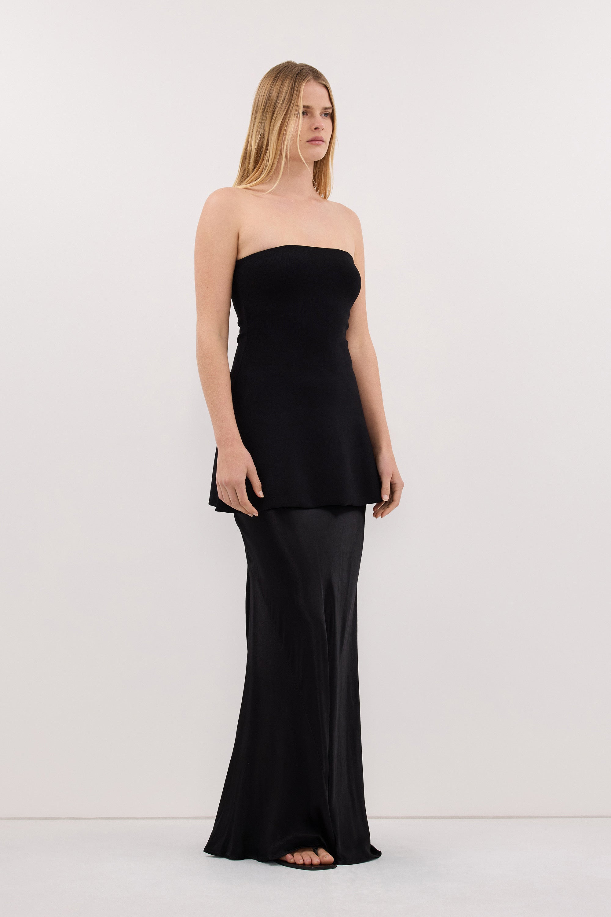 CHARLI BLACK SATIN MAXI SKIRT – DISSH
