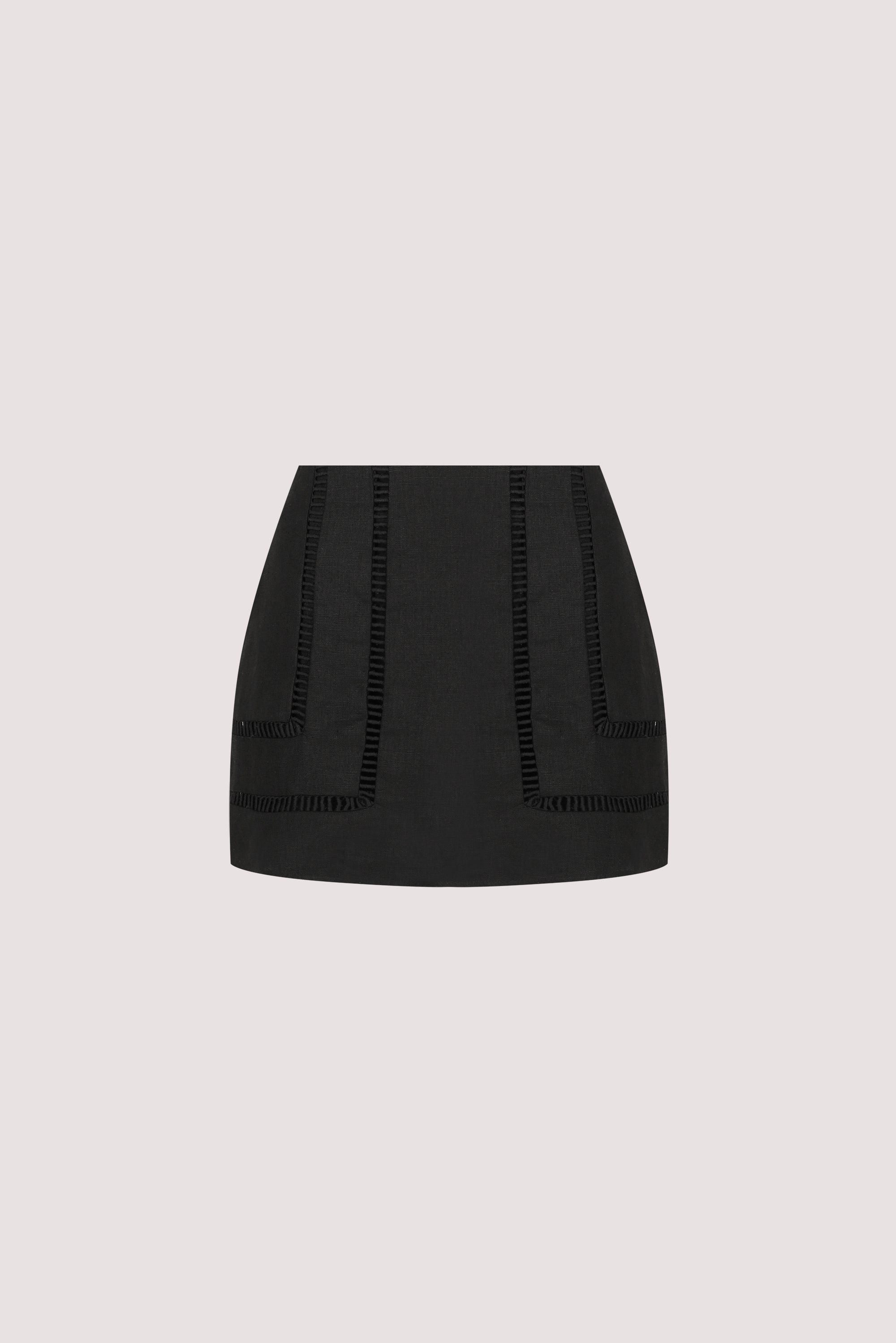 LINDSAY BLACK LINEN SKORT
