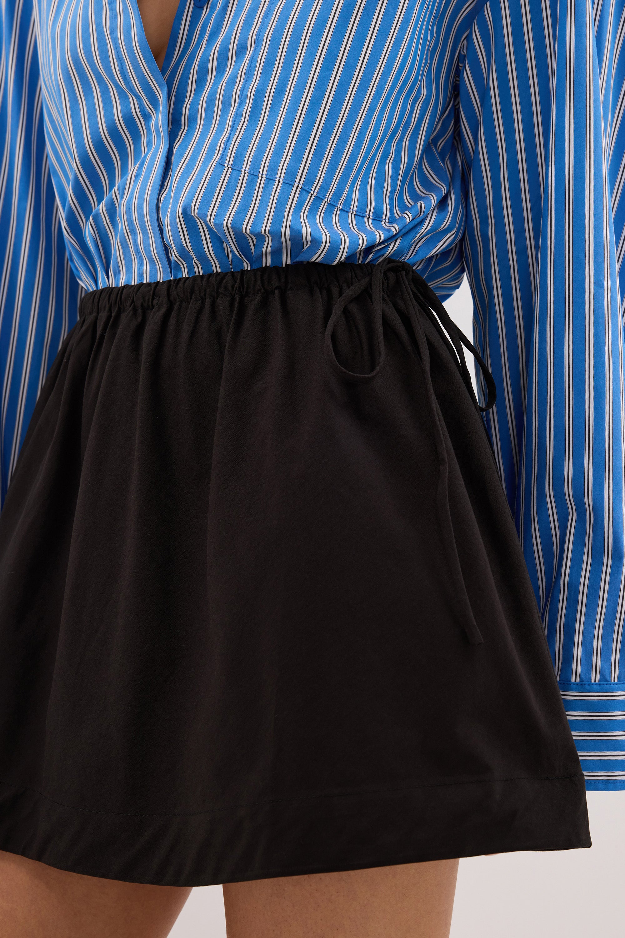 ROMI BLACK POPLIN MINI SKIRT – DISSH