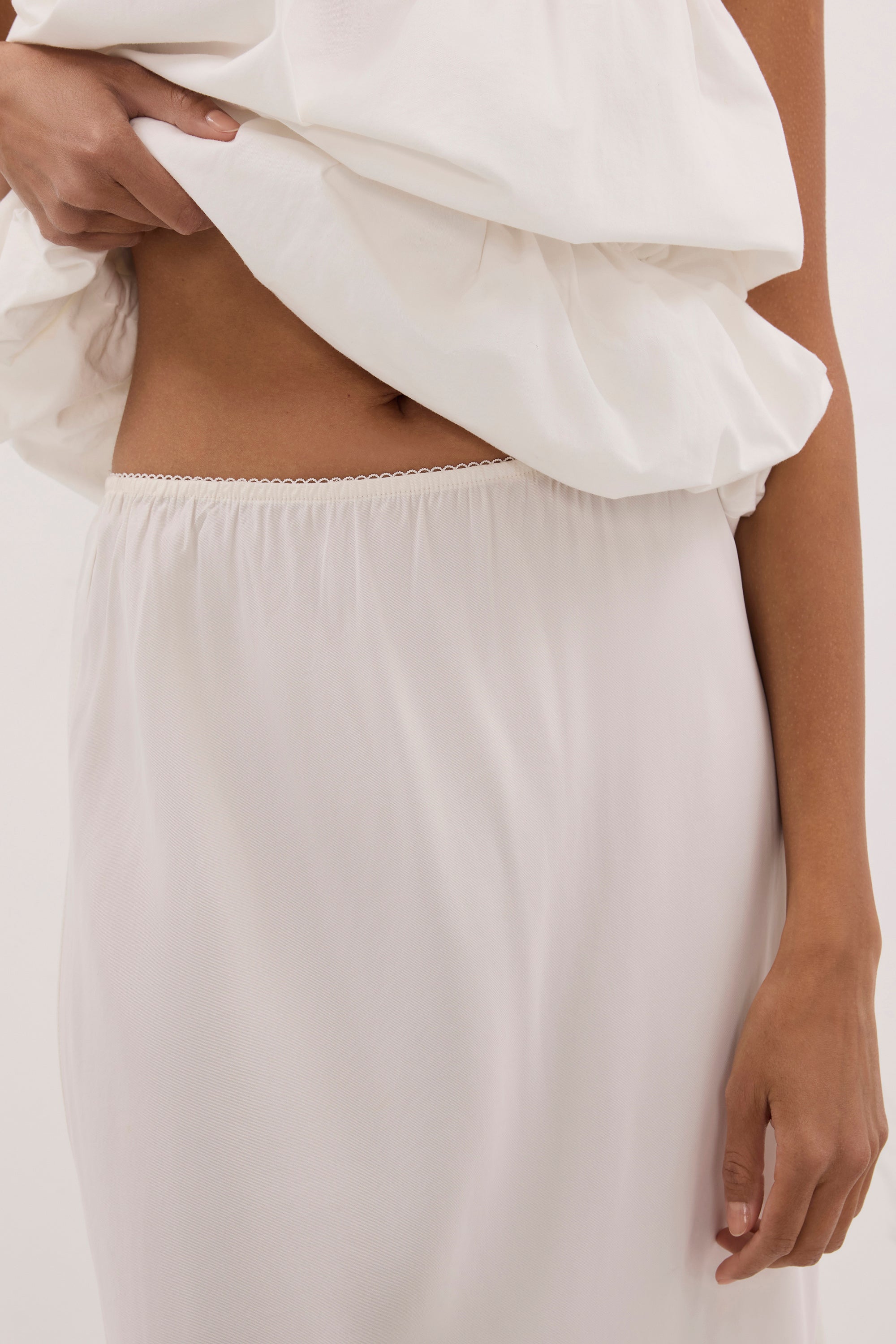 ARELIA WHITE CUPRO MIDI SKIRT