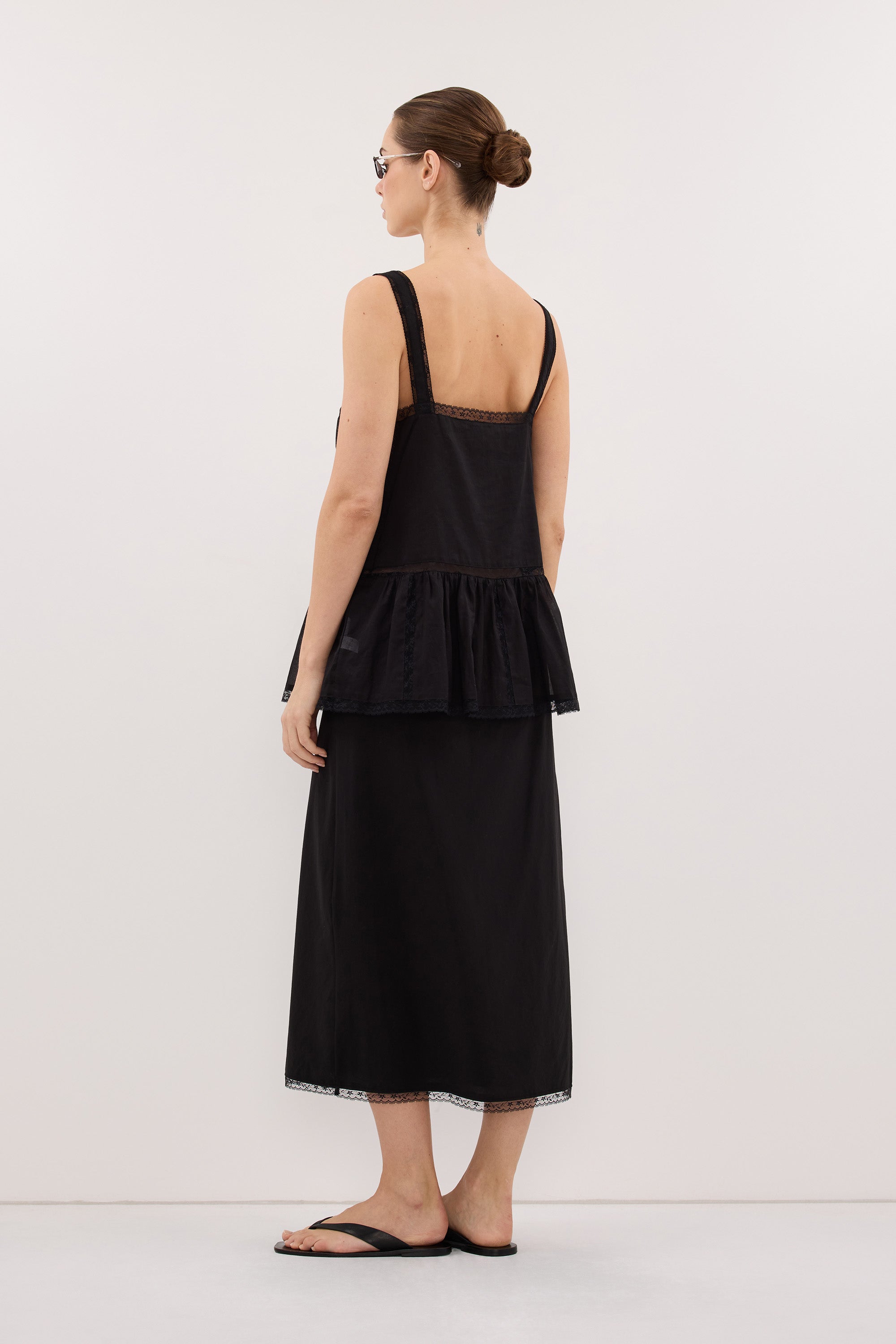 ROSIN BLACK KNEE LENGTH SKIRT