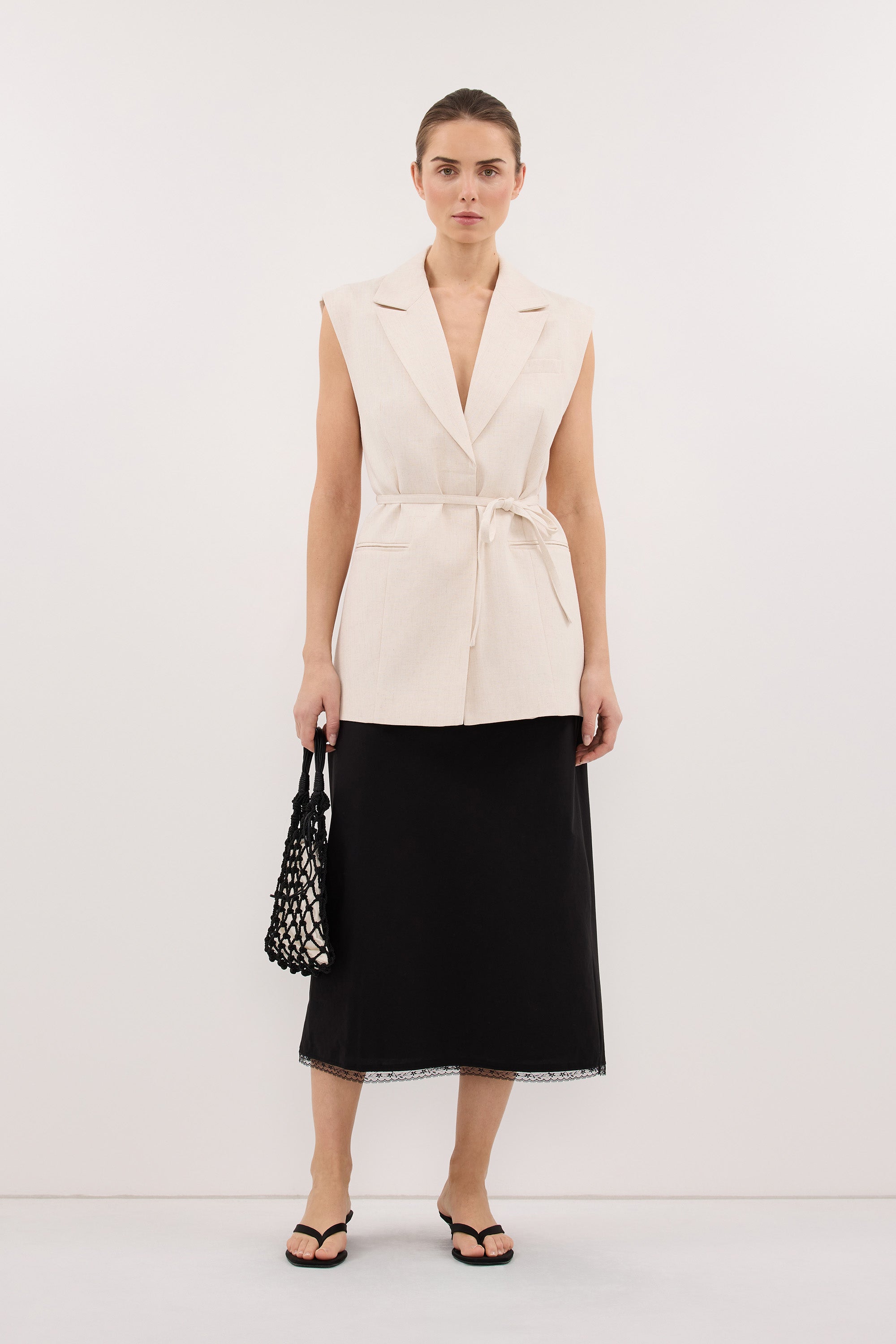 ROSIN BLACK KNEE LENGTH SKIRT