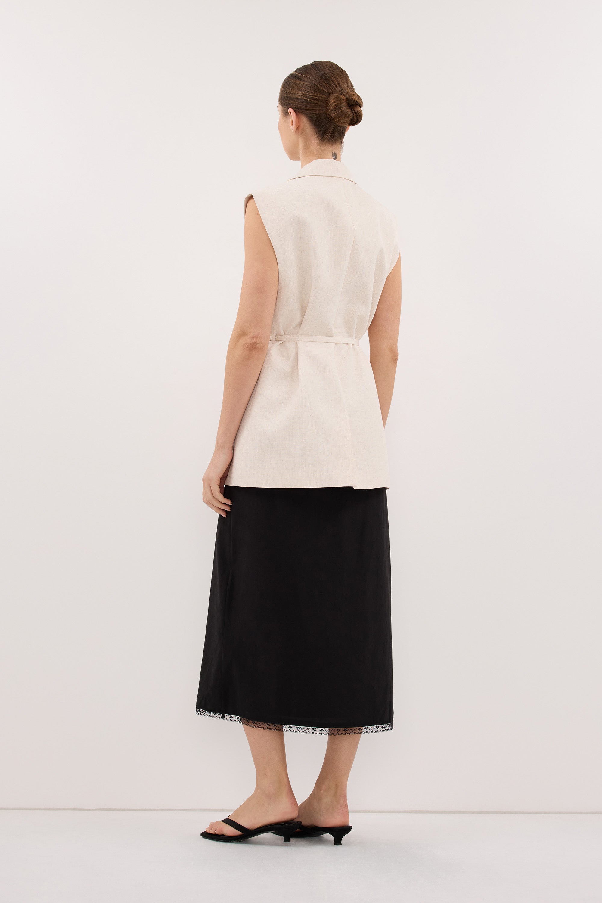 ROSIN BLACK KNEE LENGTH SKIRT