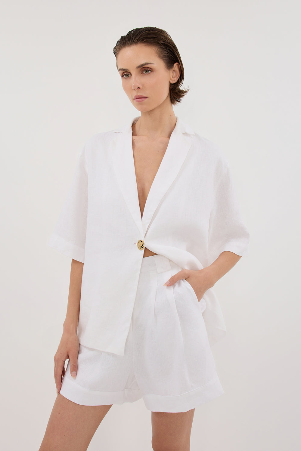 ALONDRA WHITE LINEN SHORT DISSH ALONDRA WHITE LINEN SHORT DISSH