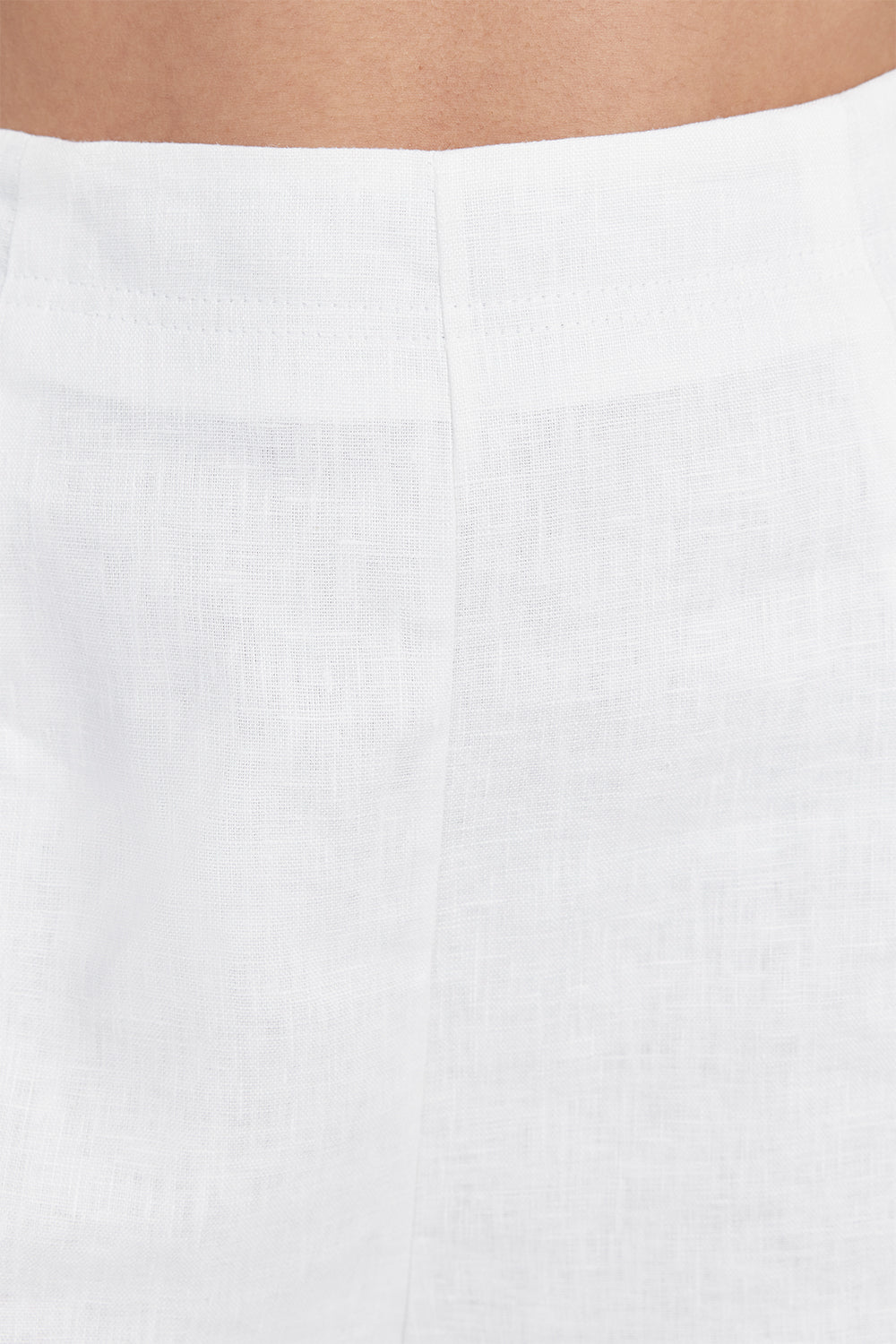 CORY WHITE LINEN SHORT