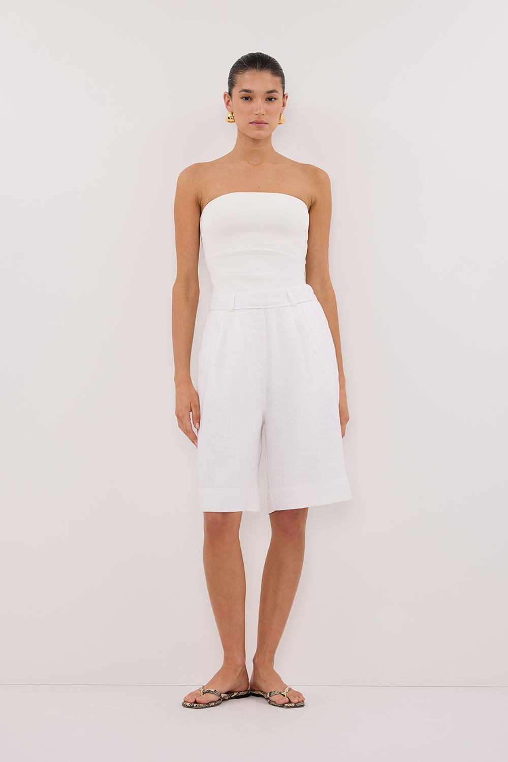 KAYLA WHITE LINEN BERMUDA SHORT