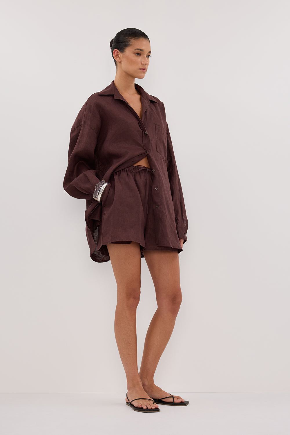 LUNE WALNUT LINEN SHORT