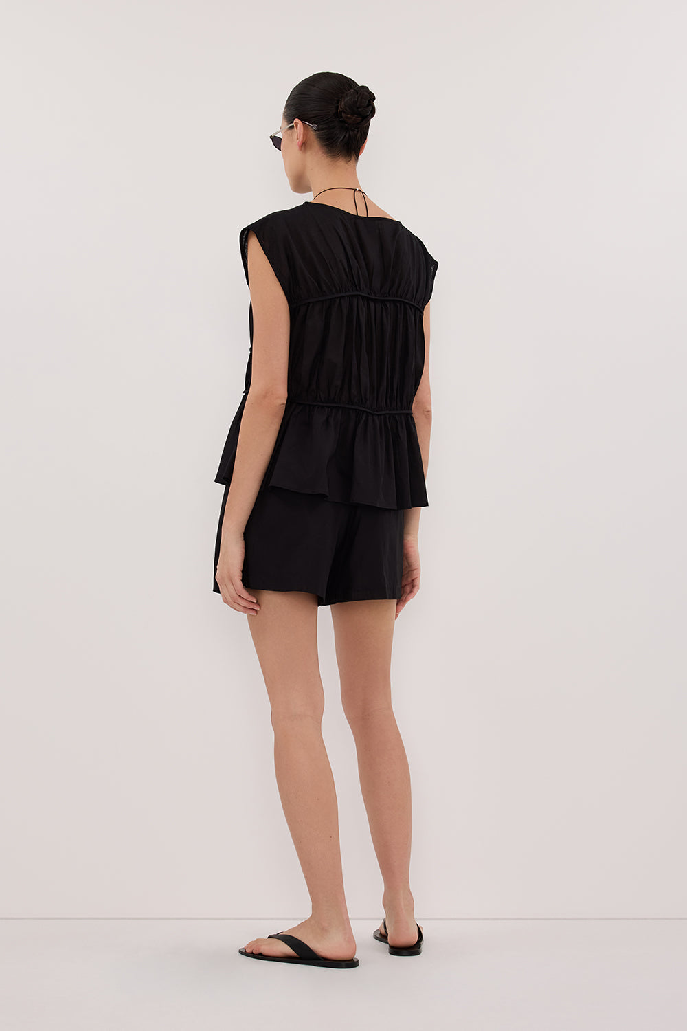 QUINN BLACK LINEN SHORT