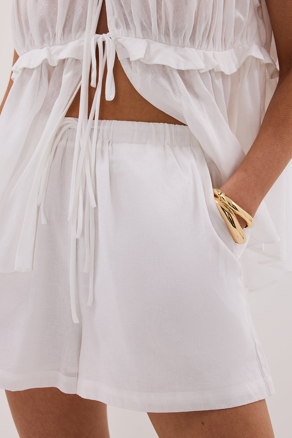 QUINN WHITE LINEN SHORT